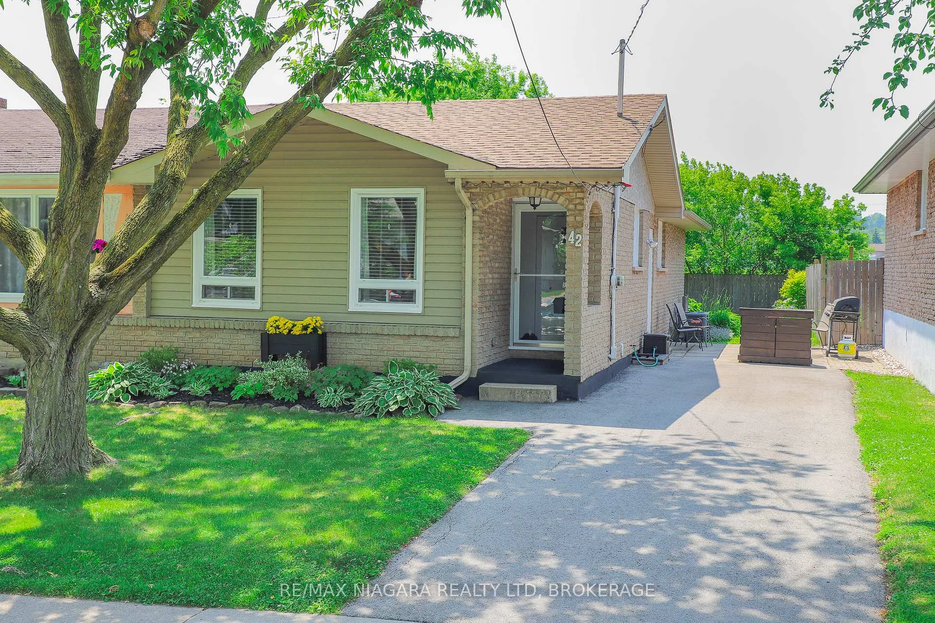 Photo 1 of 42 Seymour Avenue, St. Catharines, Secord Woods — HOMEH