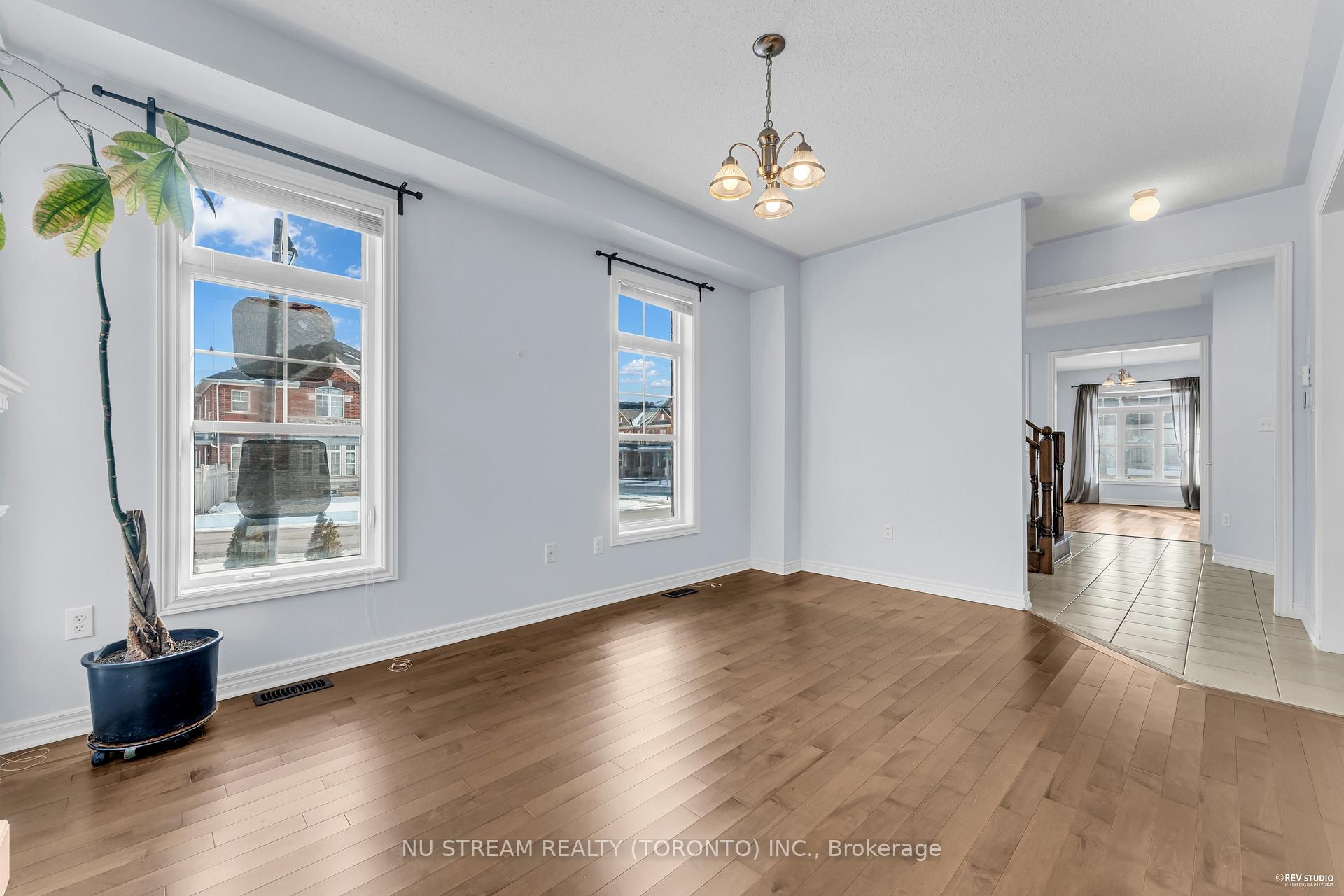 Photo 12 of 99 William Berczy Boulevard, Markham, Berczy — HOMEH