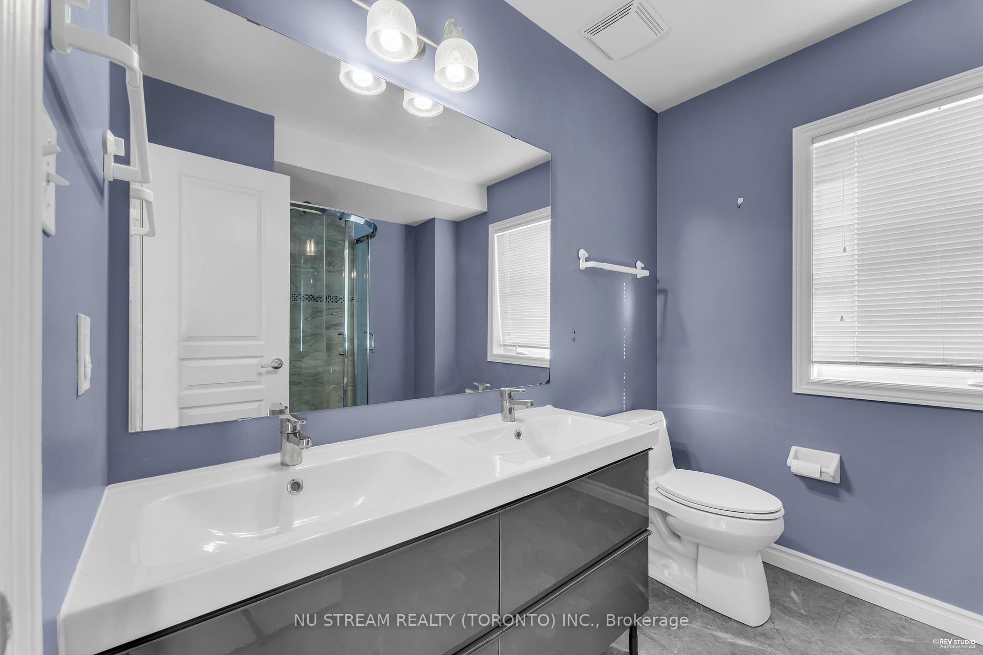 Photo 16 of 99 William Berczy Boulevard, Markham, Berczy — HOMEH