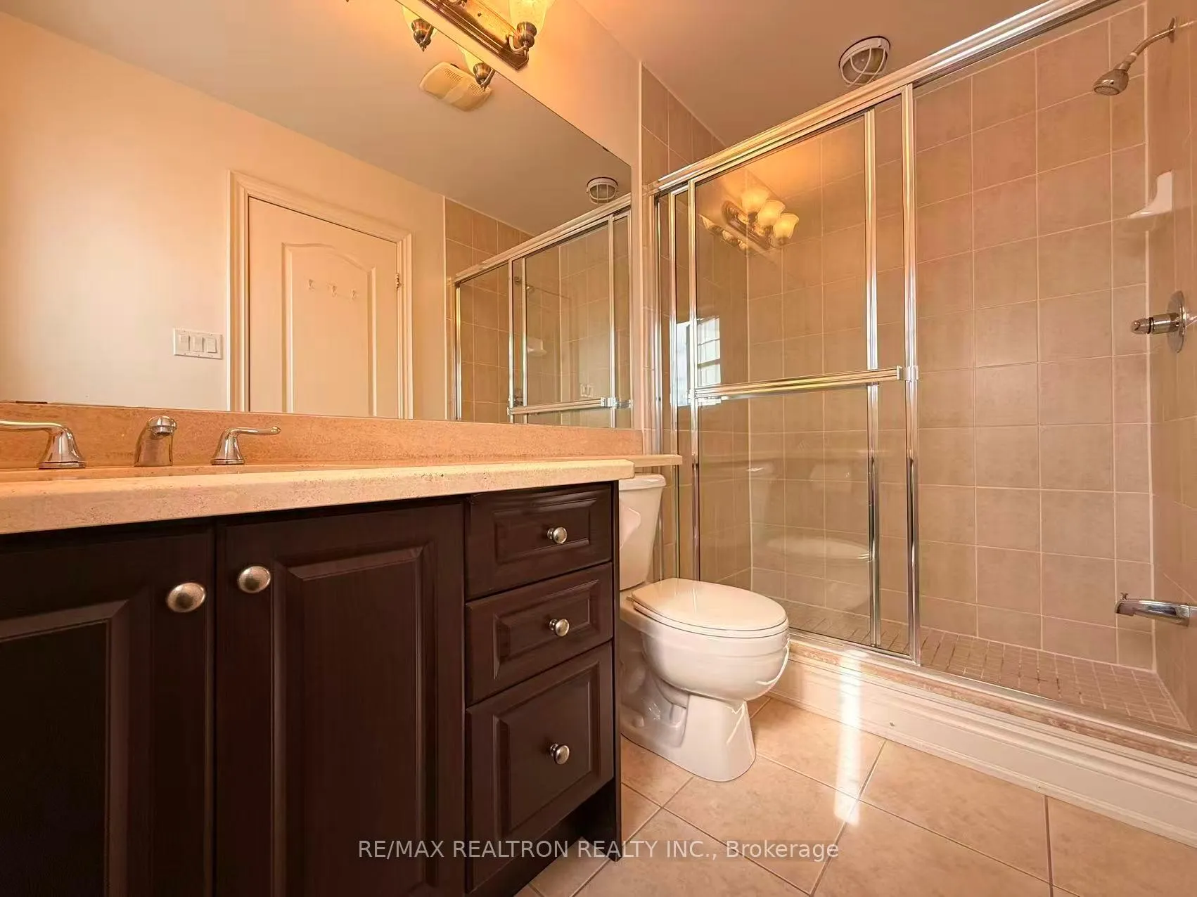 Photo 19 of 19 Golden Spruce Lane, Vaughan, Maple — HOMEH