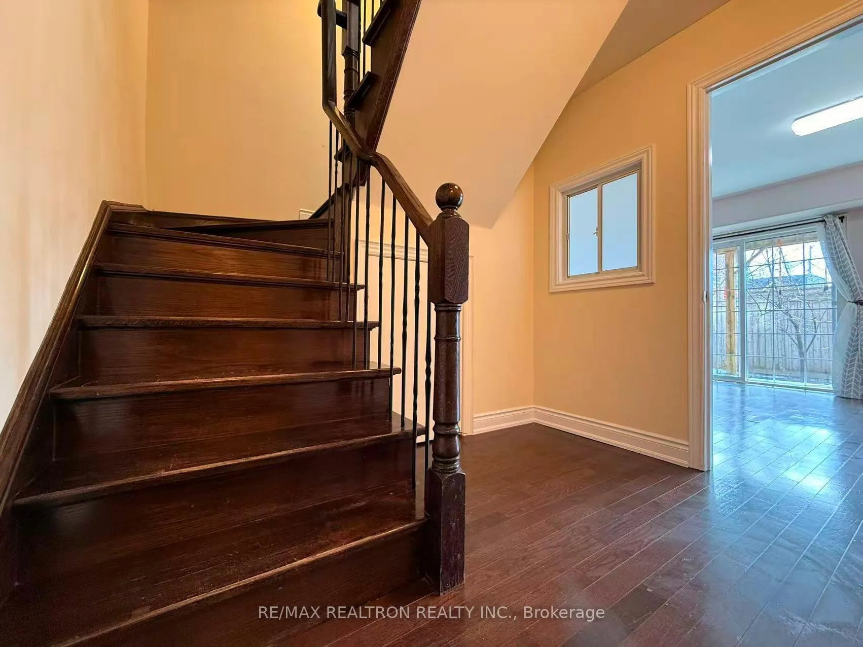 Photo 27 of 19 Golden Spruce Lane, Vaughan, Maple — HOMEH