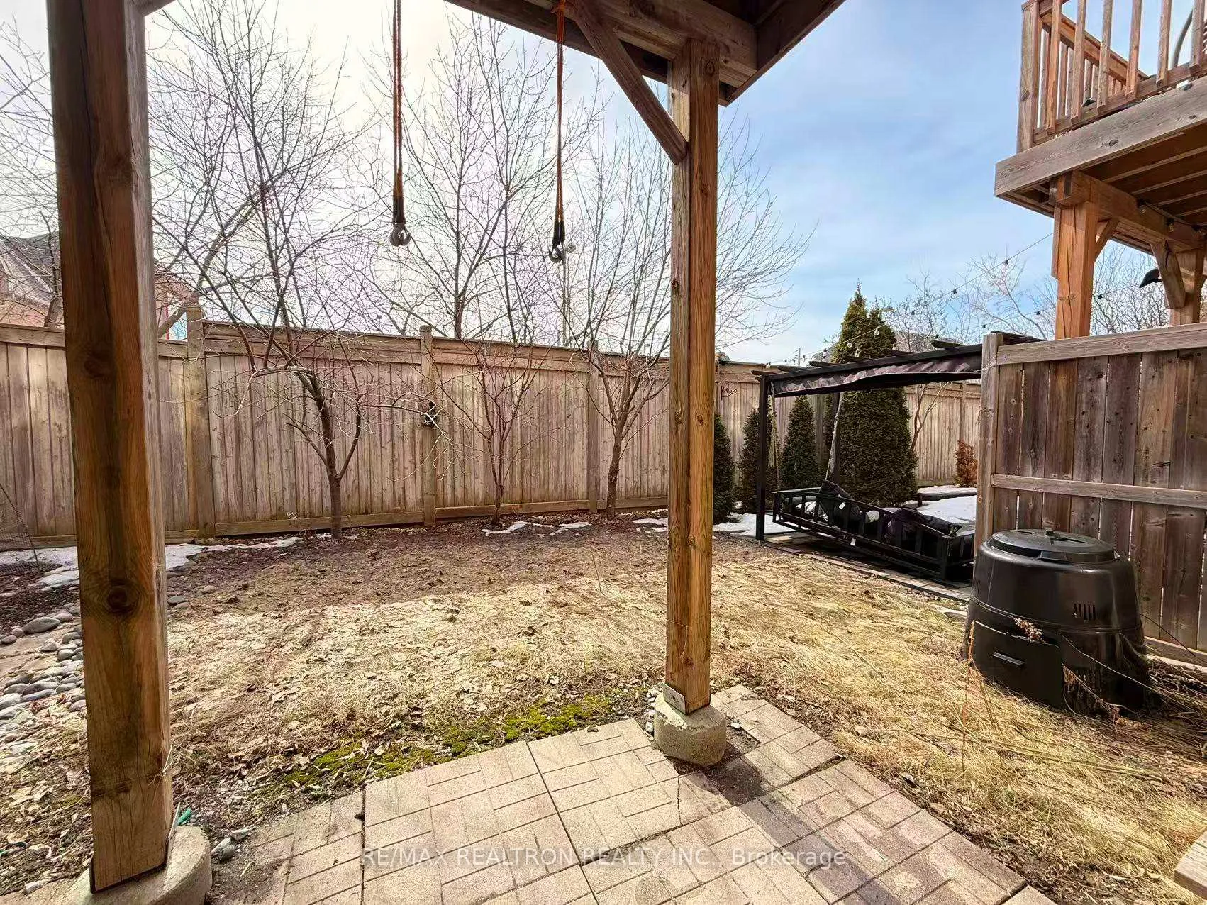 Photo 31 of 19 Golden Spruce Lane, Vaughan, Maple — HOMEH