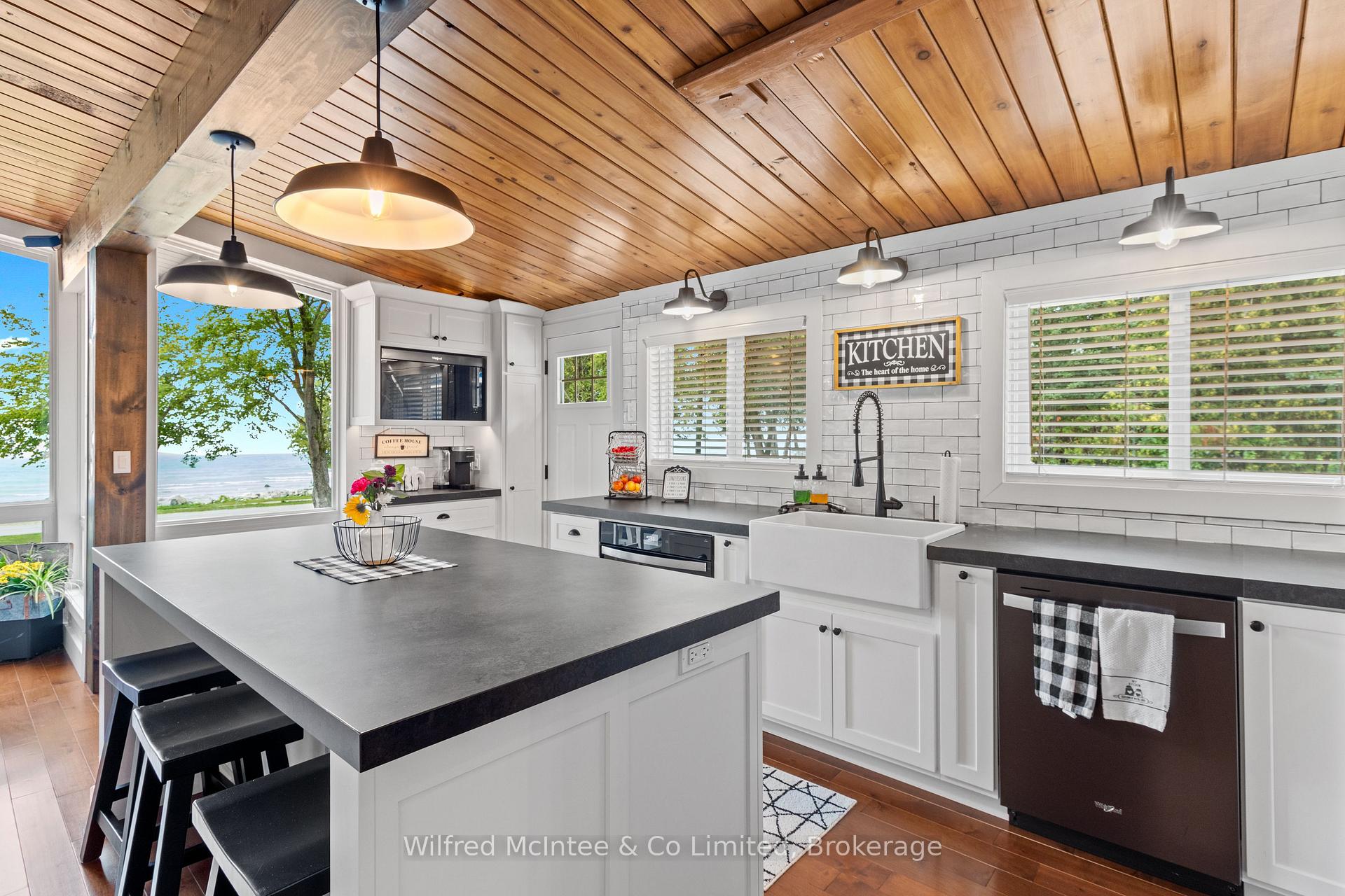 Photo 16 of 53 Goderich Street, Kincardine — HOMEH