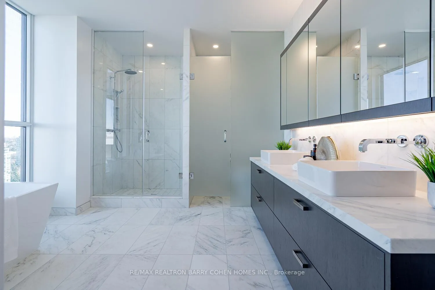Photo 14 of Unit PH22, 399 Royal Orchard Boulevard, Markham, Royal Orchard — HOMEH