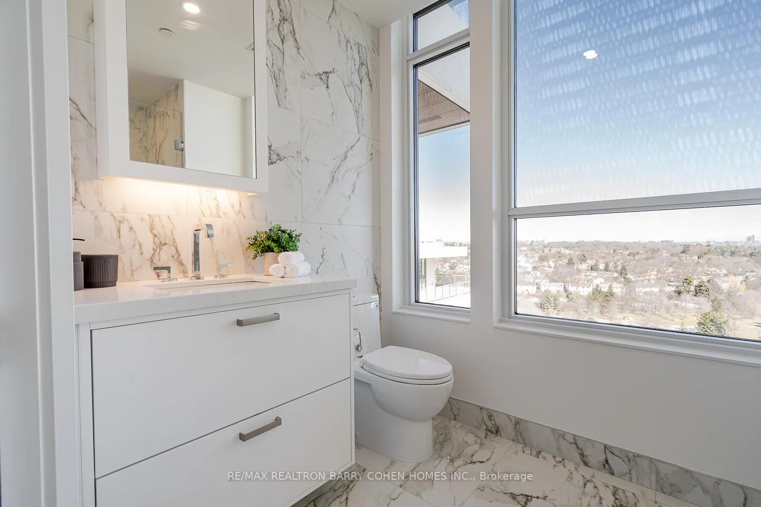 Photo 18 of Unit PH22, 399 Royal Orchard Boulevard, Markham, Royal Orchard — HOMEH