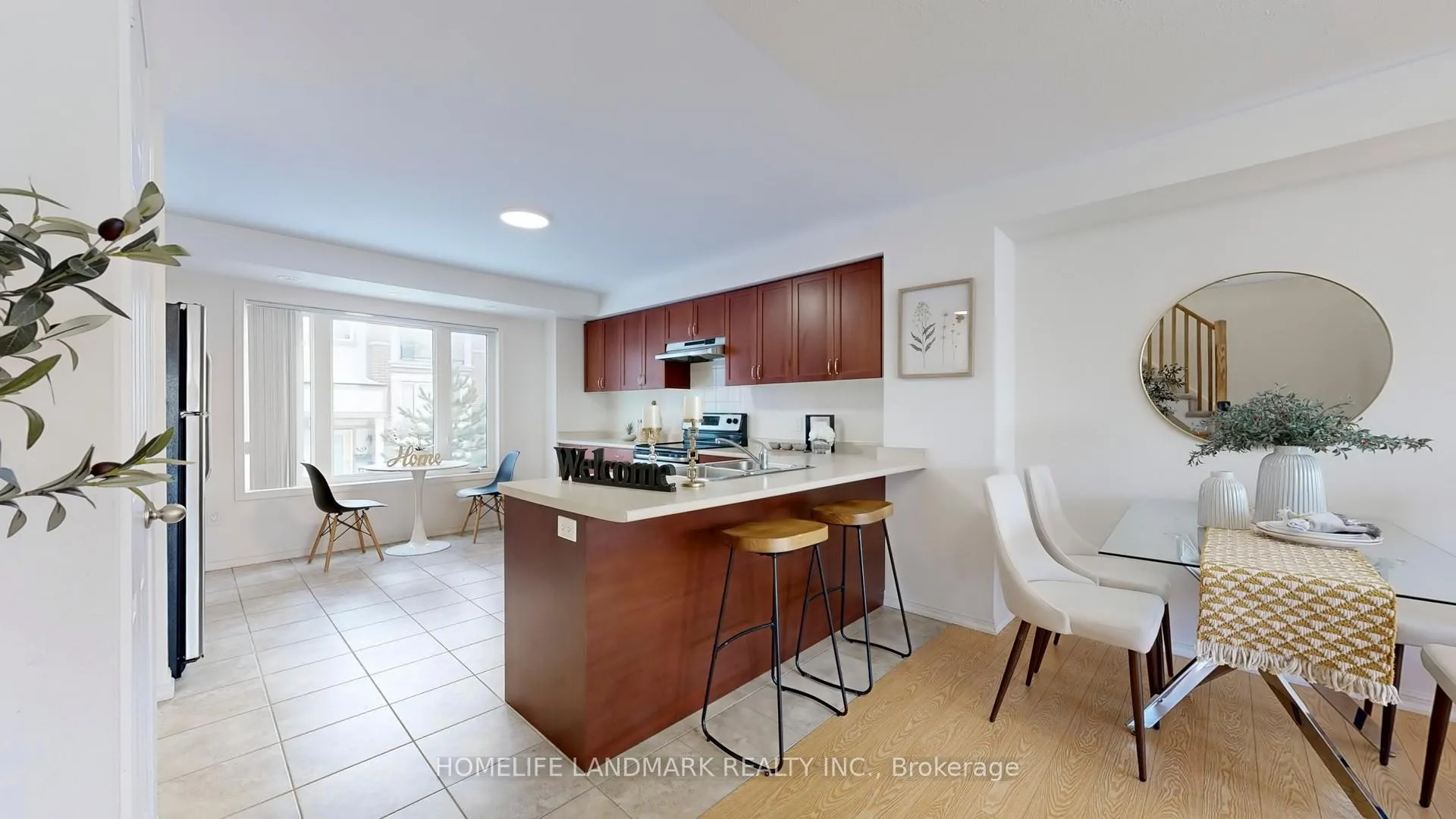 Photo 16 of 55 Burton Howard Drive, Aurora, Bayview Northeast — HOMEH