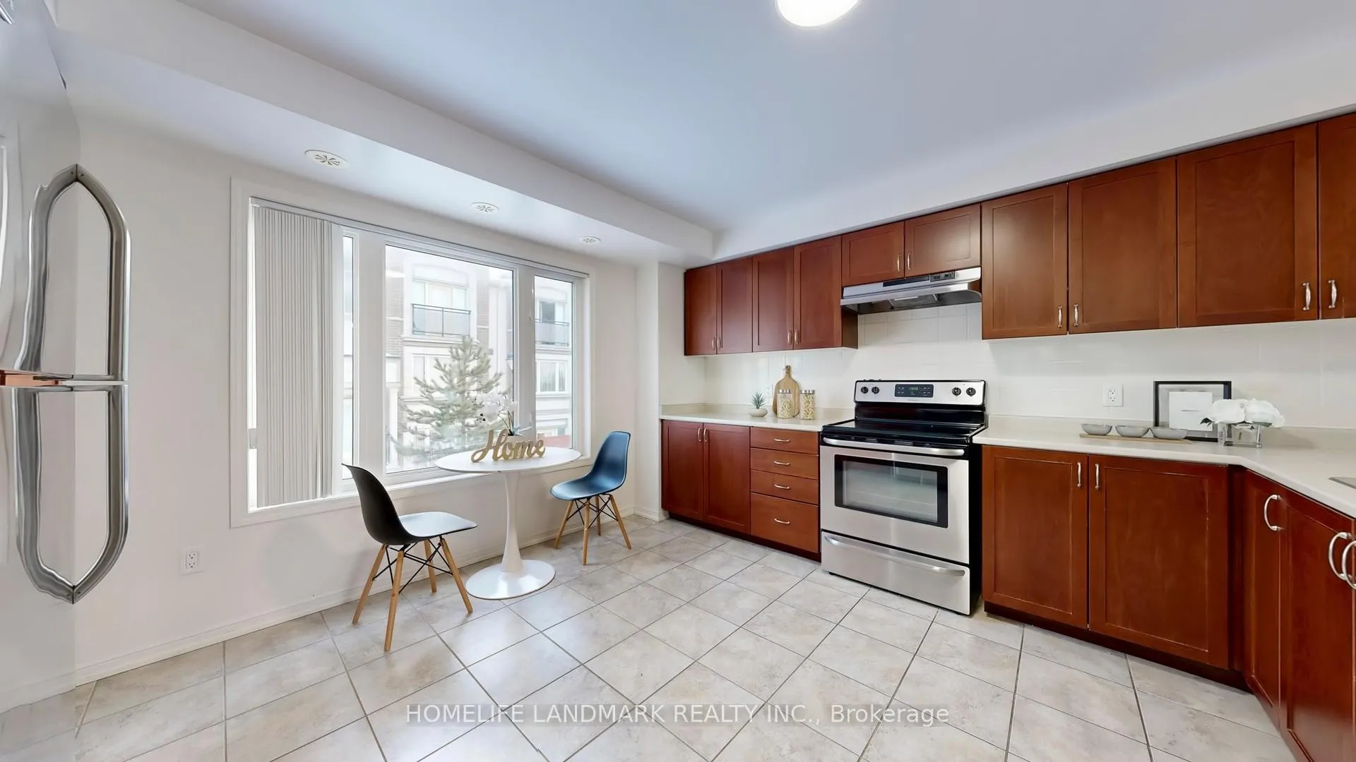 Photo 18 of 55 Burton Howard Drive, Aurora, Bayview Northeast — HOMEH