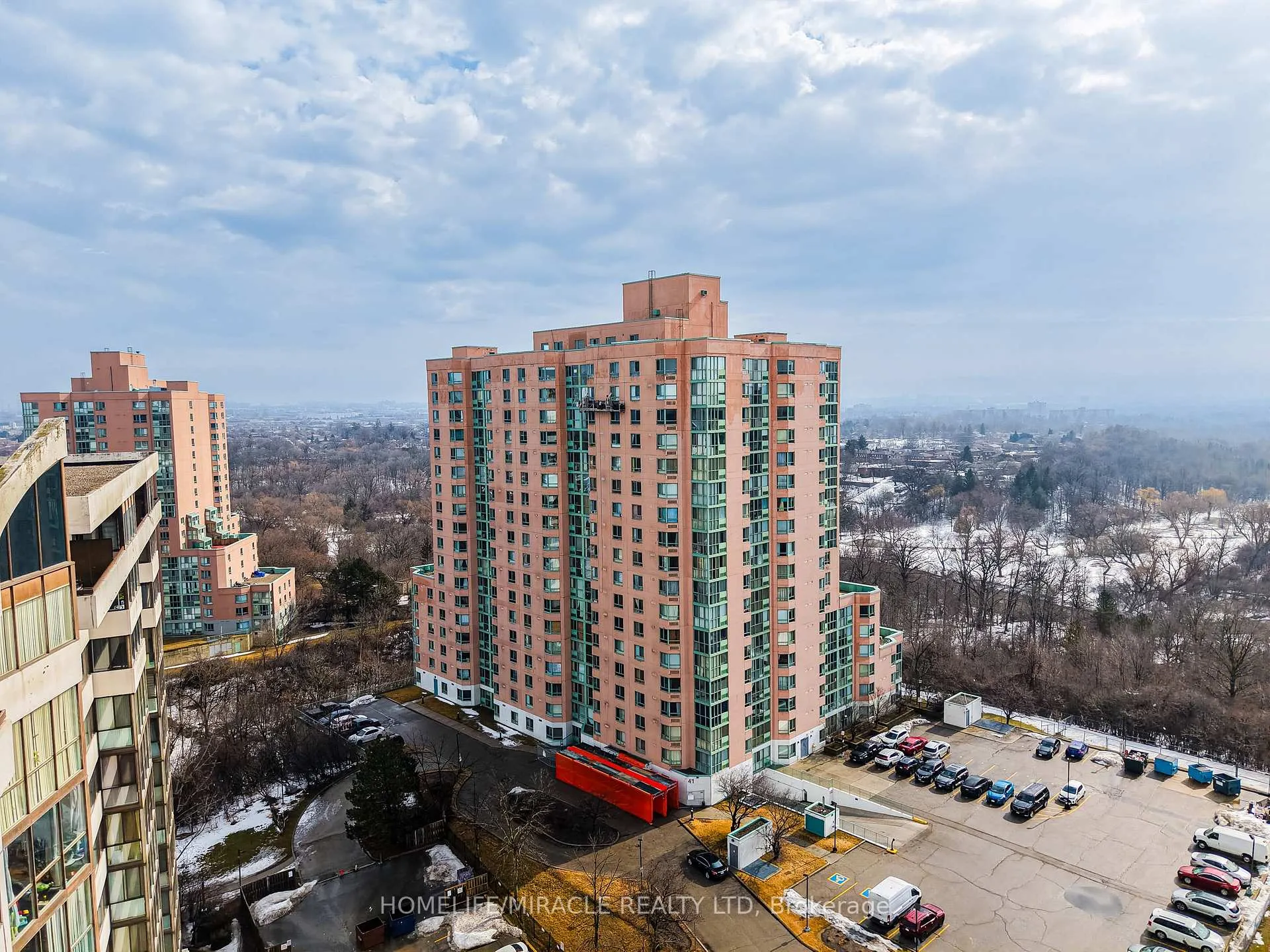 Photo 2 of Unit 1705, 41 Markbrook Lane, Etobicoke, Mount Olive-Silverstone-Jamestown — HOMEH