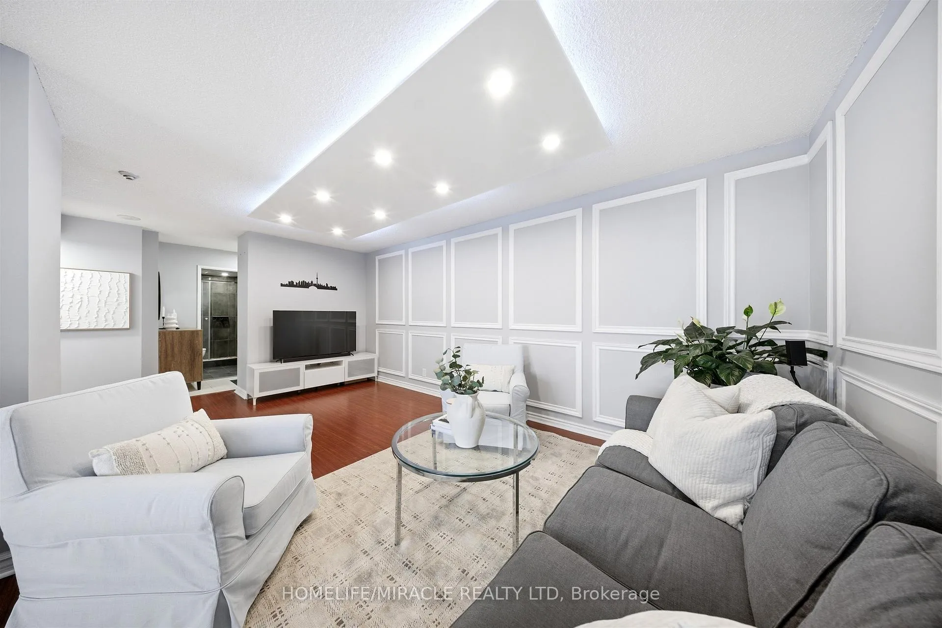Photo 8 of Unit 1705, 41 Markbrook Lane, Etobicoke, Mount Olive-Silverstone-Jamestown — HOMEH