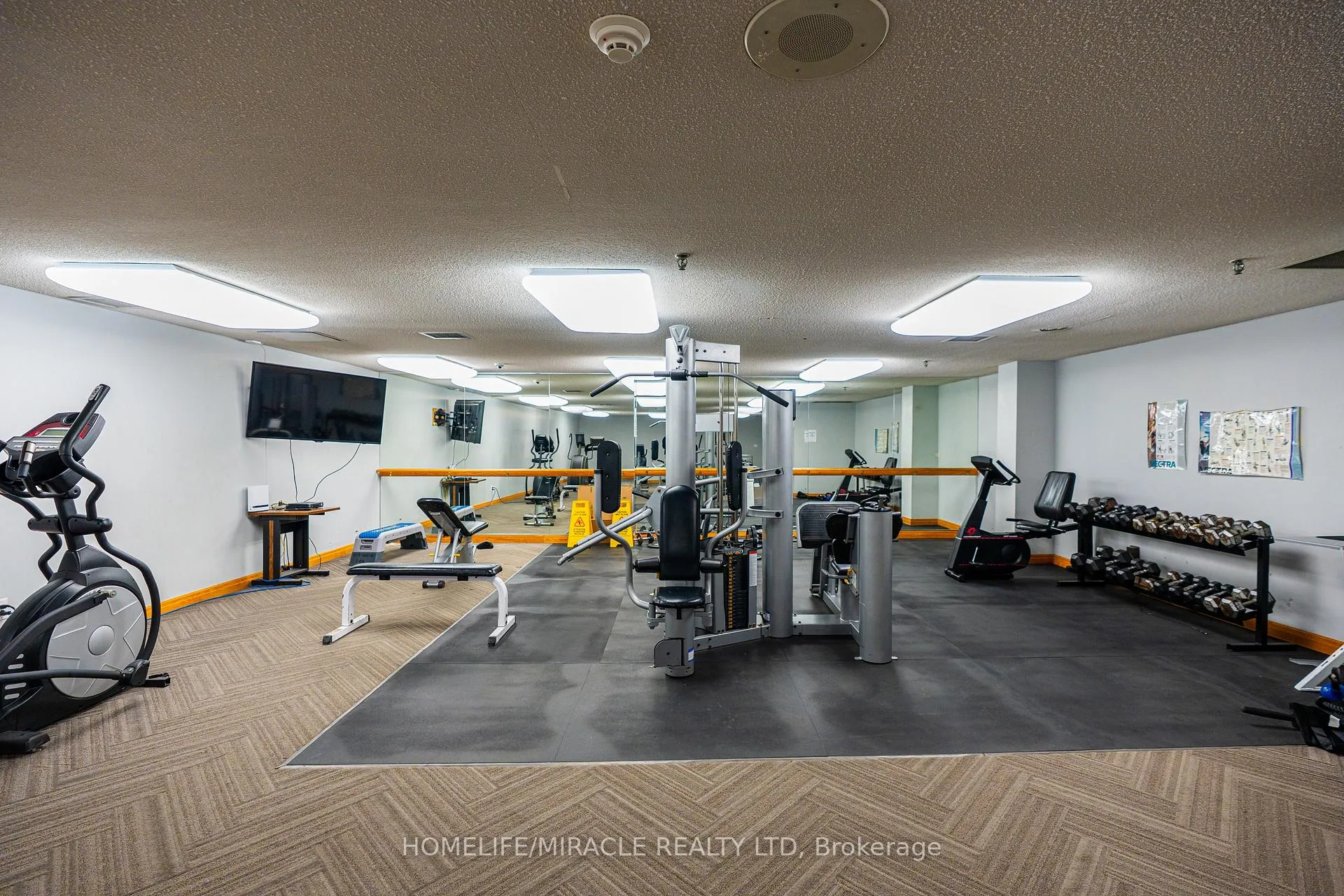 Photo 27 of Unit 1705, 41 Markbrook Lane, Etobicoke, Mount Olive-Silverstone-Jamestown — HOMEH