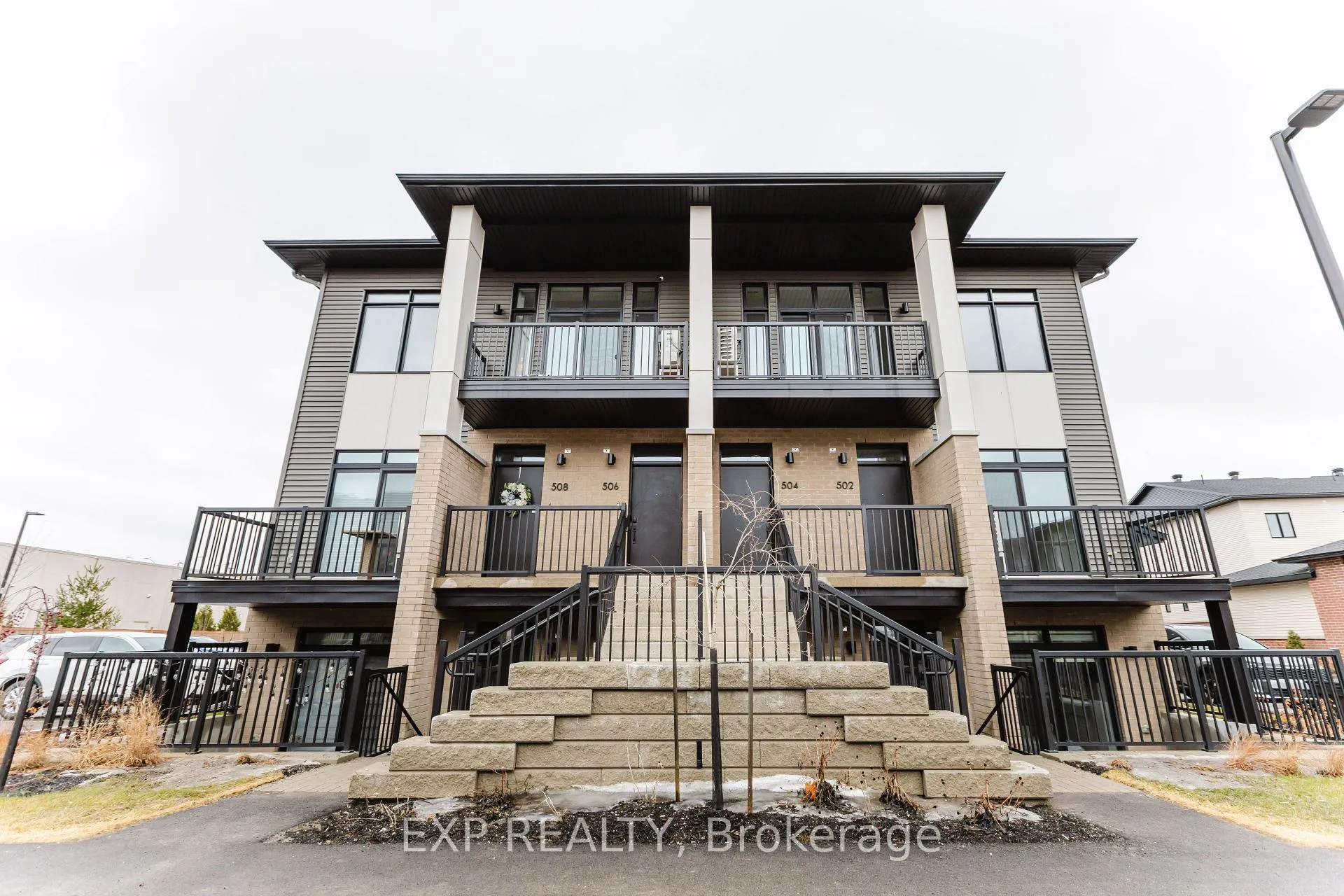 Photo 2 of 506 gravity Private, Ottawa, Leitrim — HOMEH