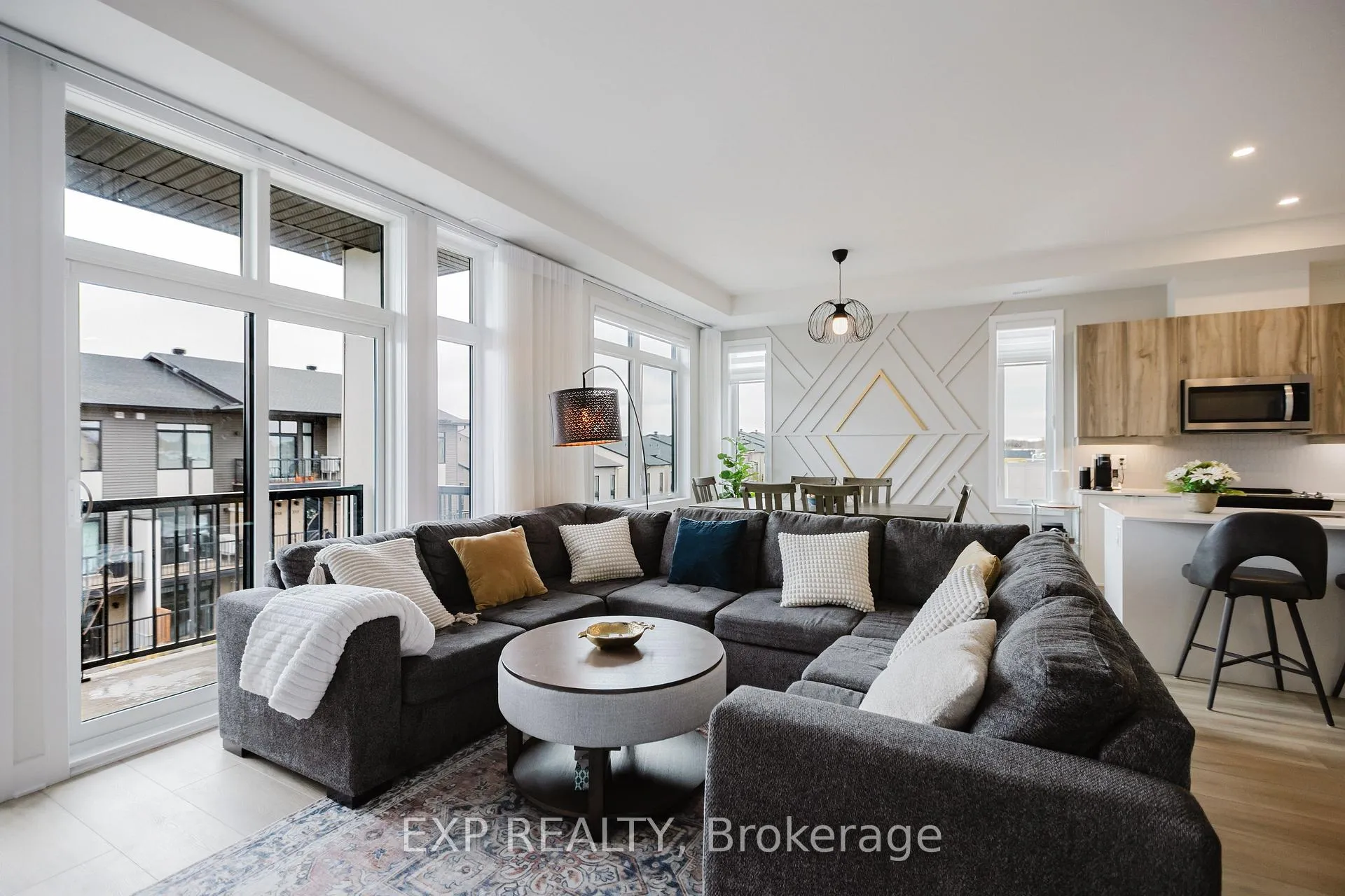 Photo 8 of 506 gravity Private, Ottawa, Leitrim — HOMEH