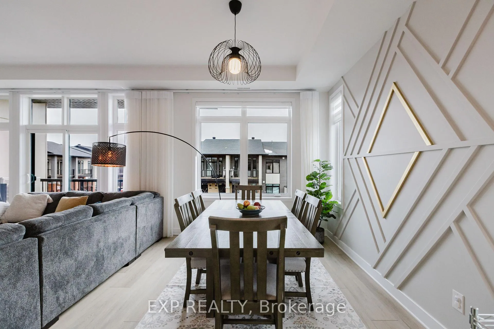 Photo 18 of 506 gravity Private, Ottawa, Leitrim — HOMEH
