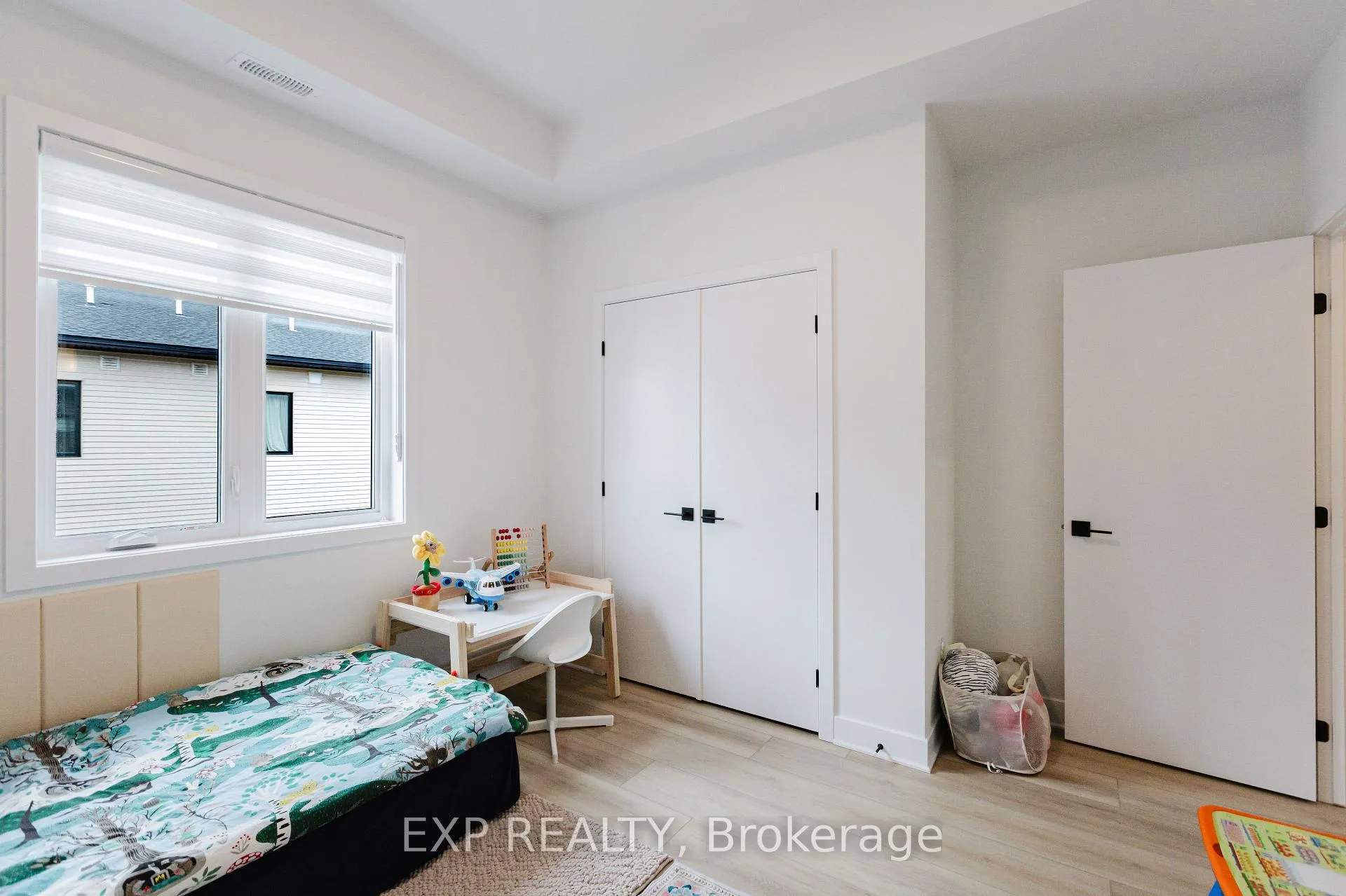 Photo 24 of 506 gravity Private, Ottawa, Leitrim — HOMEH