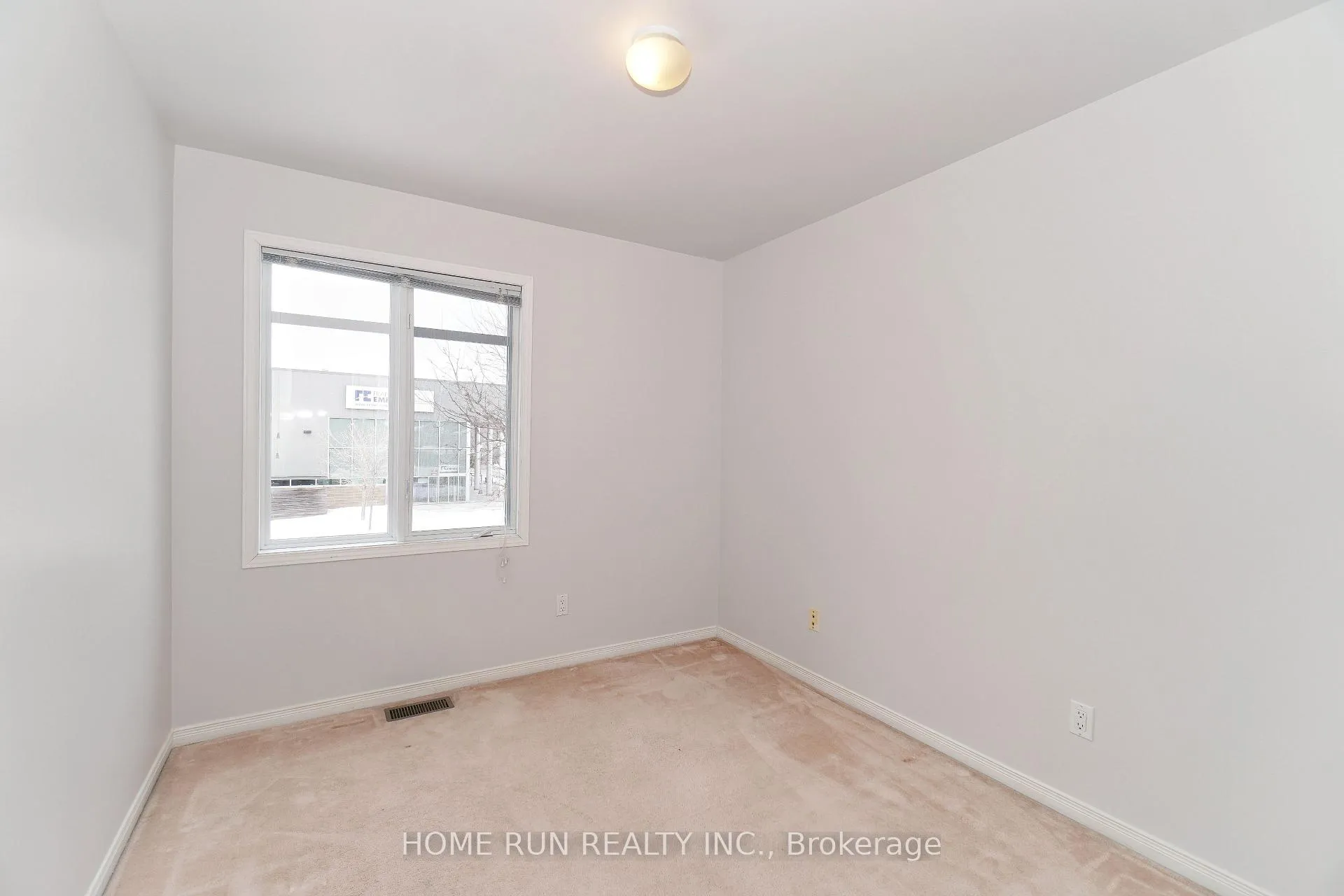 Photo 30 of 129 Hearst Way, Ottawa, Kanata - Katimavik — HOMEH