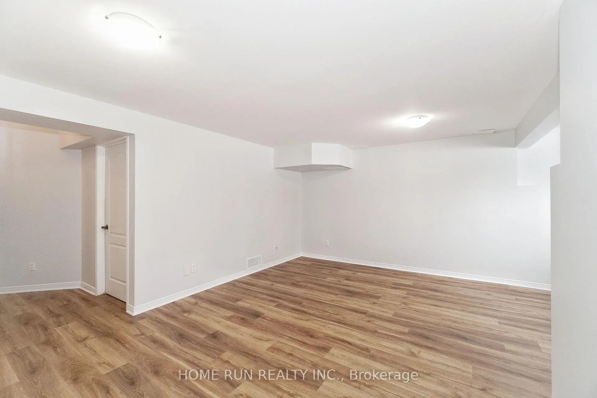 Photo 36 of 129 Hearst Way, Ottawa, Kanata - Katimavik — HOMEH