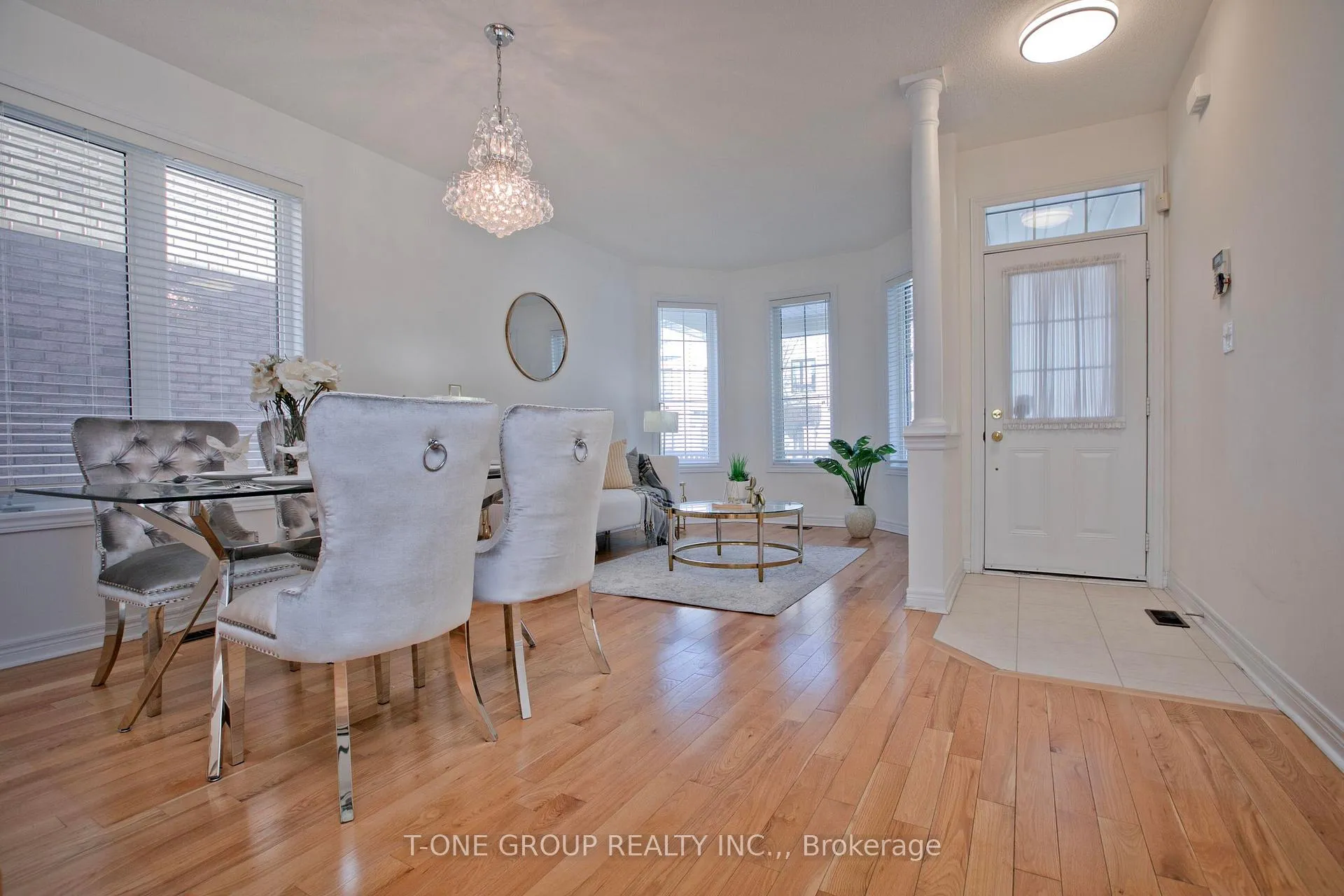 Photo 3 of 32 Alexander Lawrie Avenue, Markham, Wismer — HOMEH