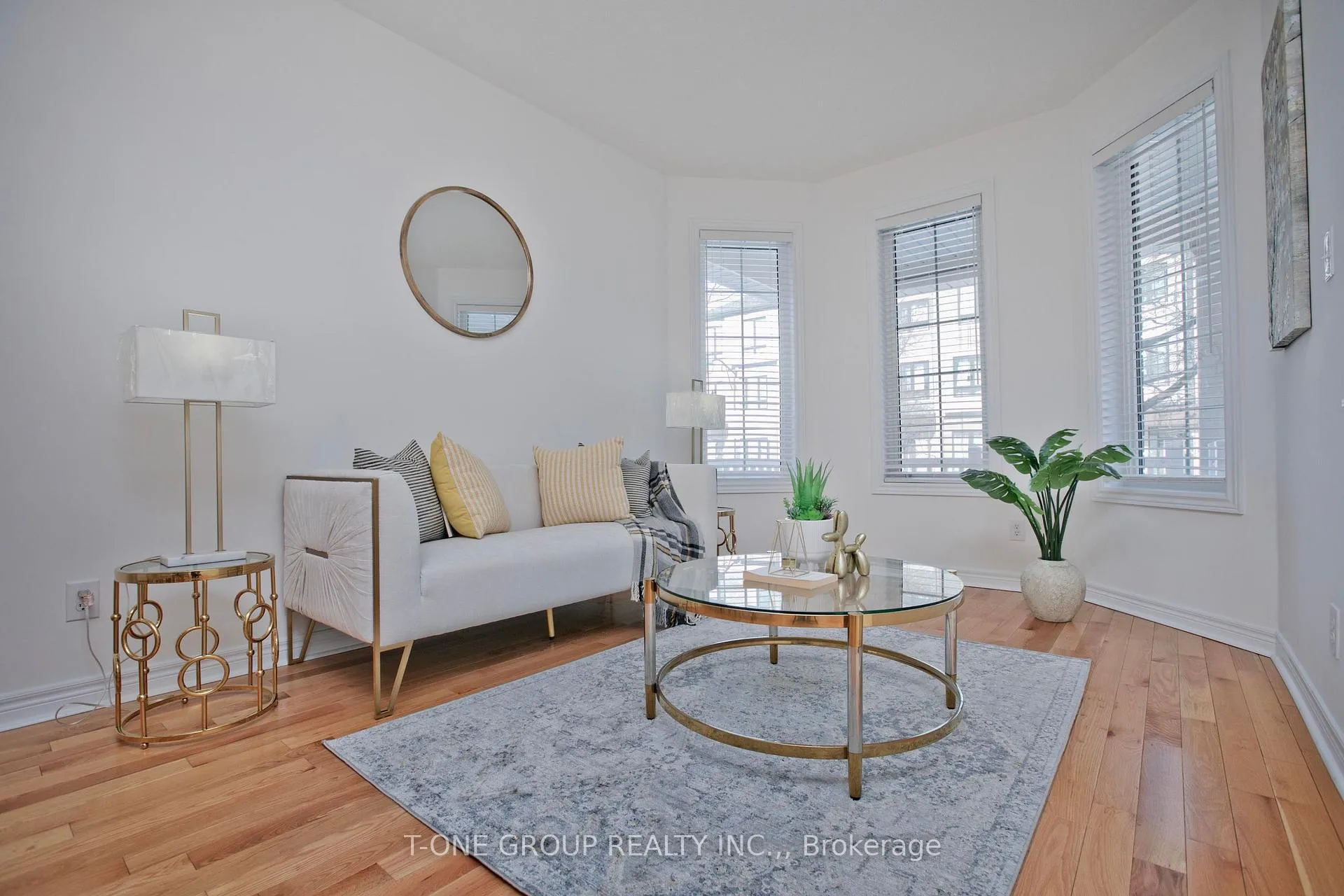 Photo 4 of 32 Alexander Lawrie Avenue, Markham, Wismer — HOMEH