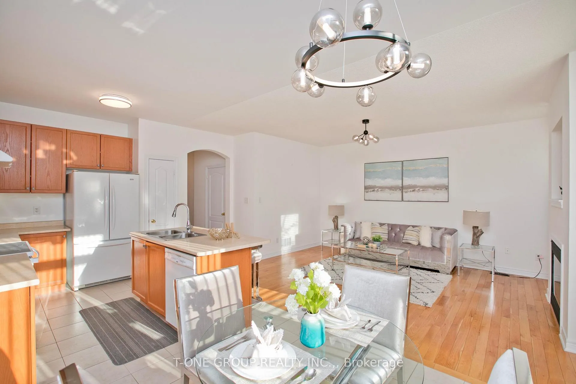 Photo 11 of 32 Alexander Lawrie Avenue, Markham, Wismer — HOMEH