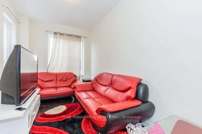 Photo 4 of 45 Averill Road, Brampton, Northwest Brampton — HOMEH