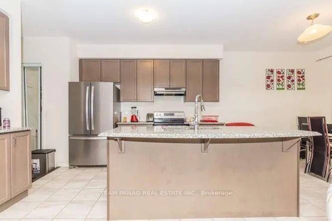Photo 12 of 45 Averill Road, Brampton, Northwest Brampton — HOMEH