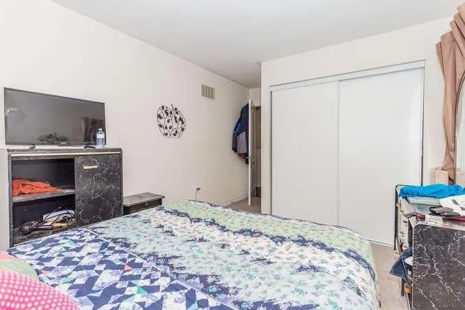 Photo 24 of 45 Averill Road, Brampton, Northwest Brampton — HOMEH