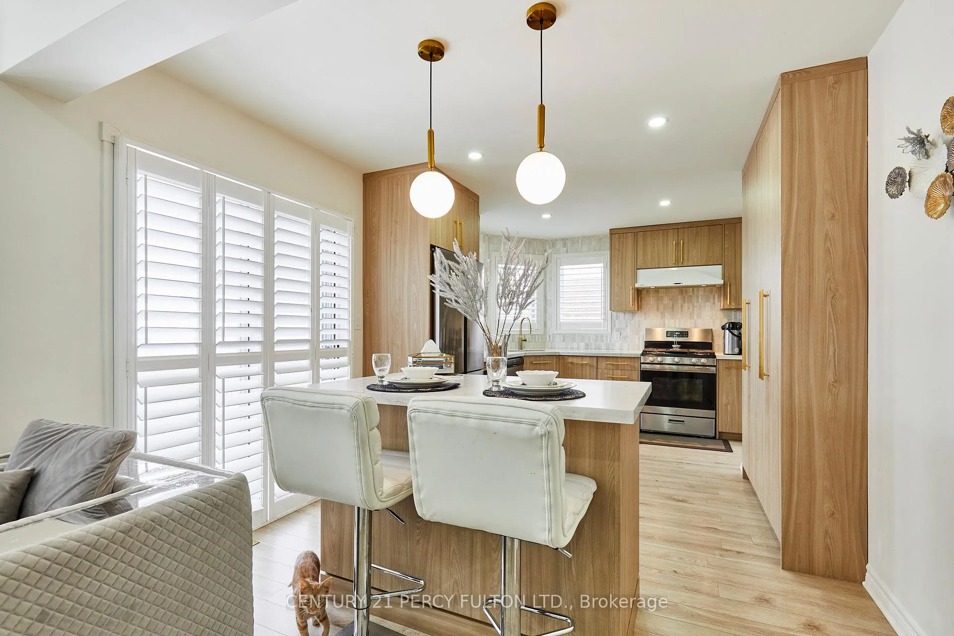 Photo 6 of 803 Beatrice Street E, Oshawa, Pinecrest — HOMEH