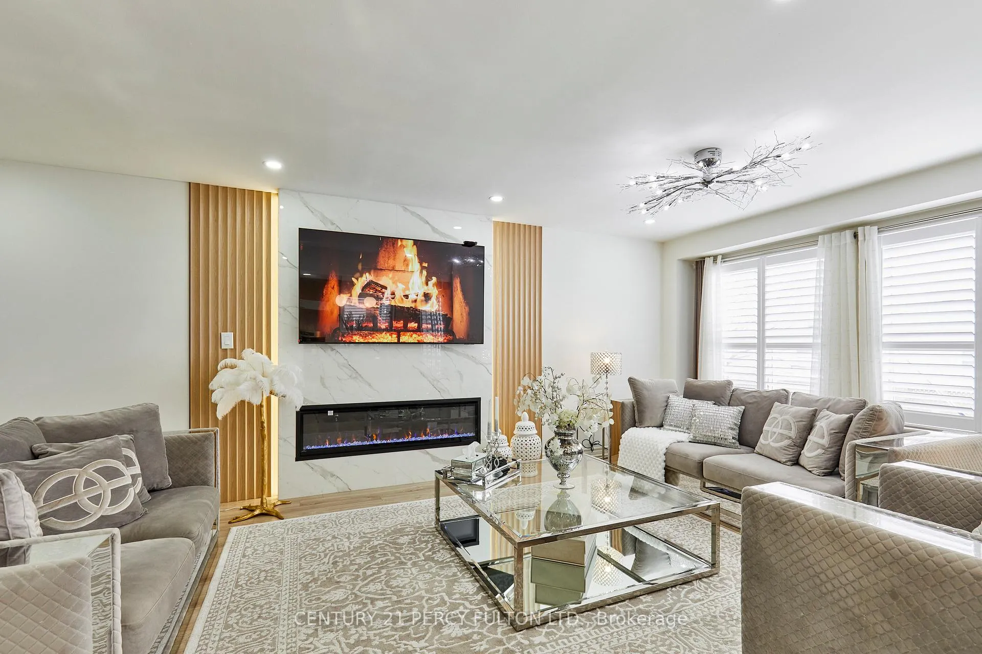 Photo 8 of 803 Beatrice Street E, Oshawa, Pinecrest — HOMEH
