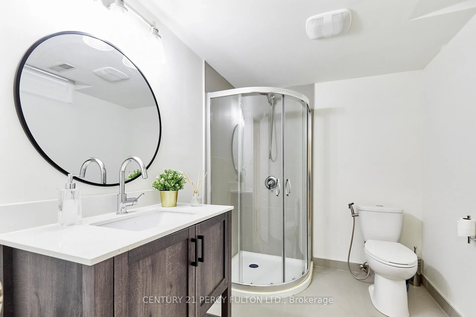Photo 27 of 803 Beatrice Street E, Oshawa, Pinecrest — HOMEH