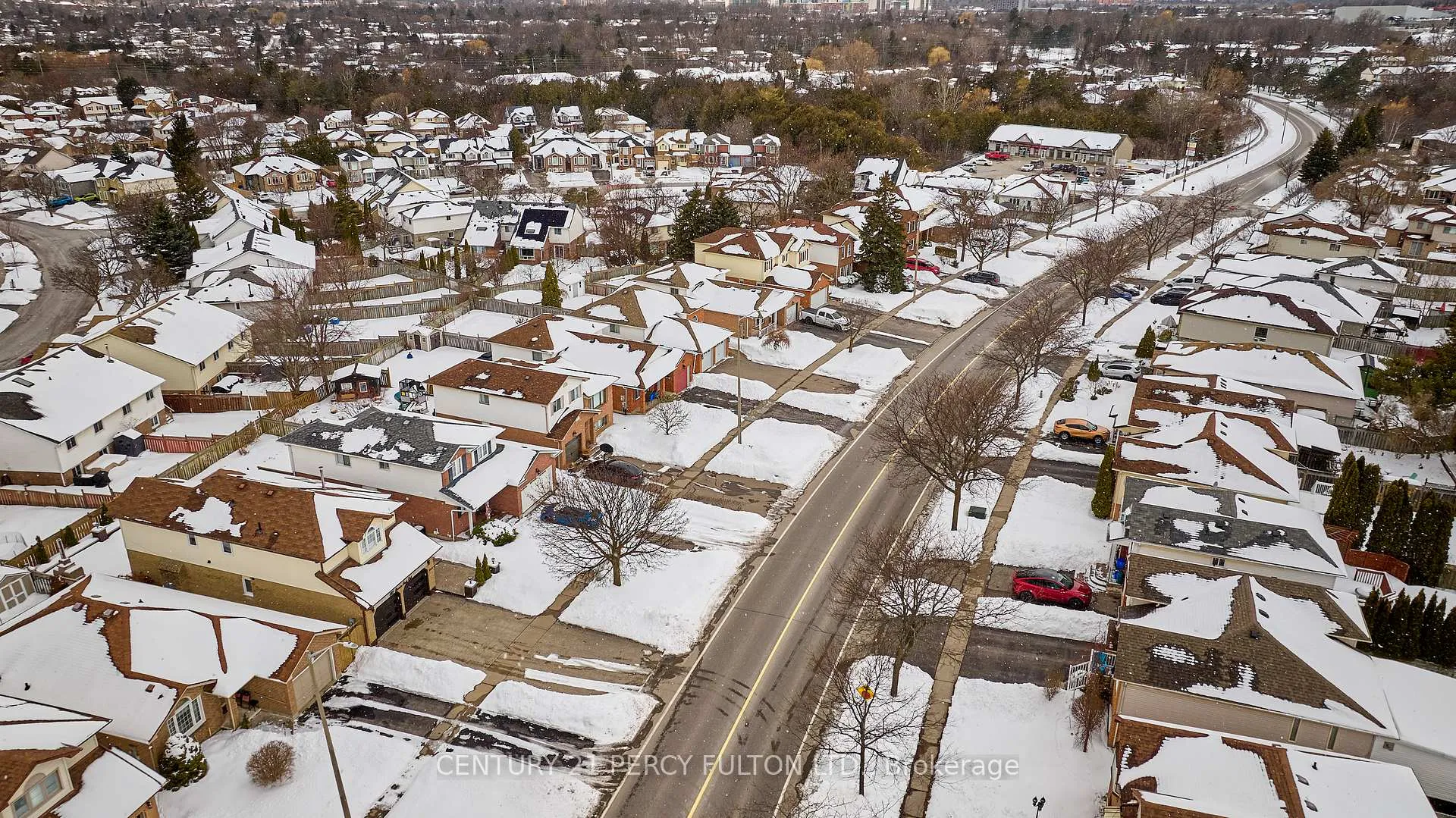 Photo 35 of 803 Beatrice Street E, Oshawa, Pinecrest — HOMEH