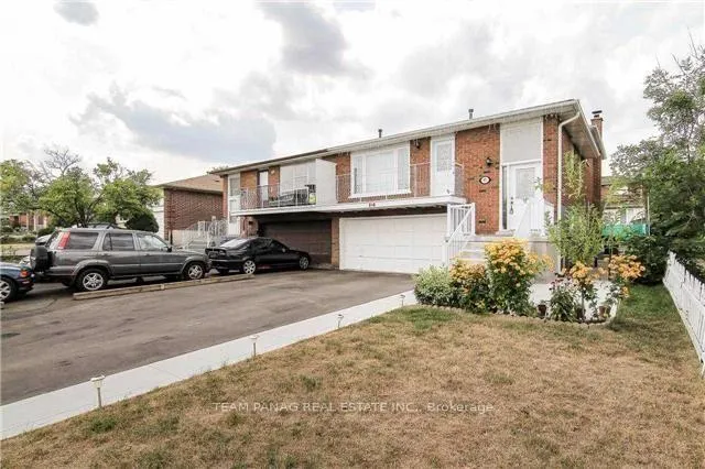 Photo 2 of 47 Madison Street, Brampton, Central Park — HOMEH