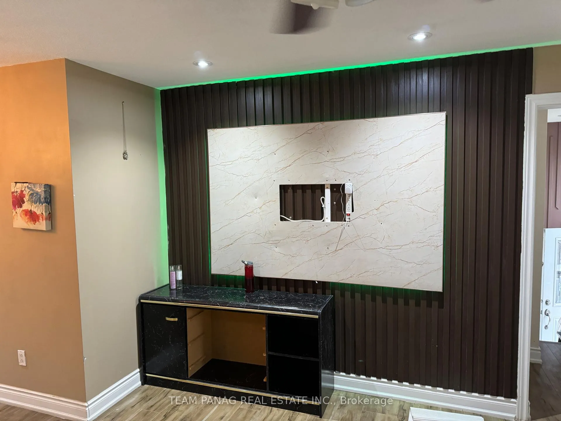 Photo 5 of 47 Madison Street, Brampton, Central Park — HOMEH