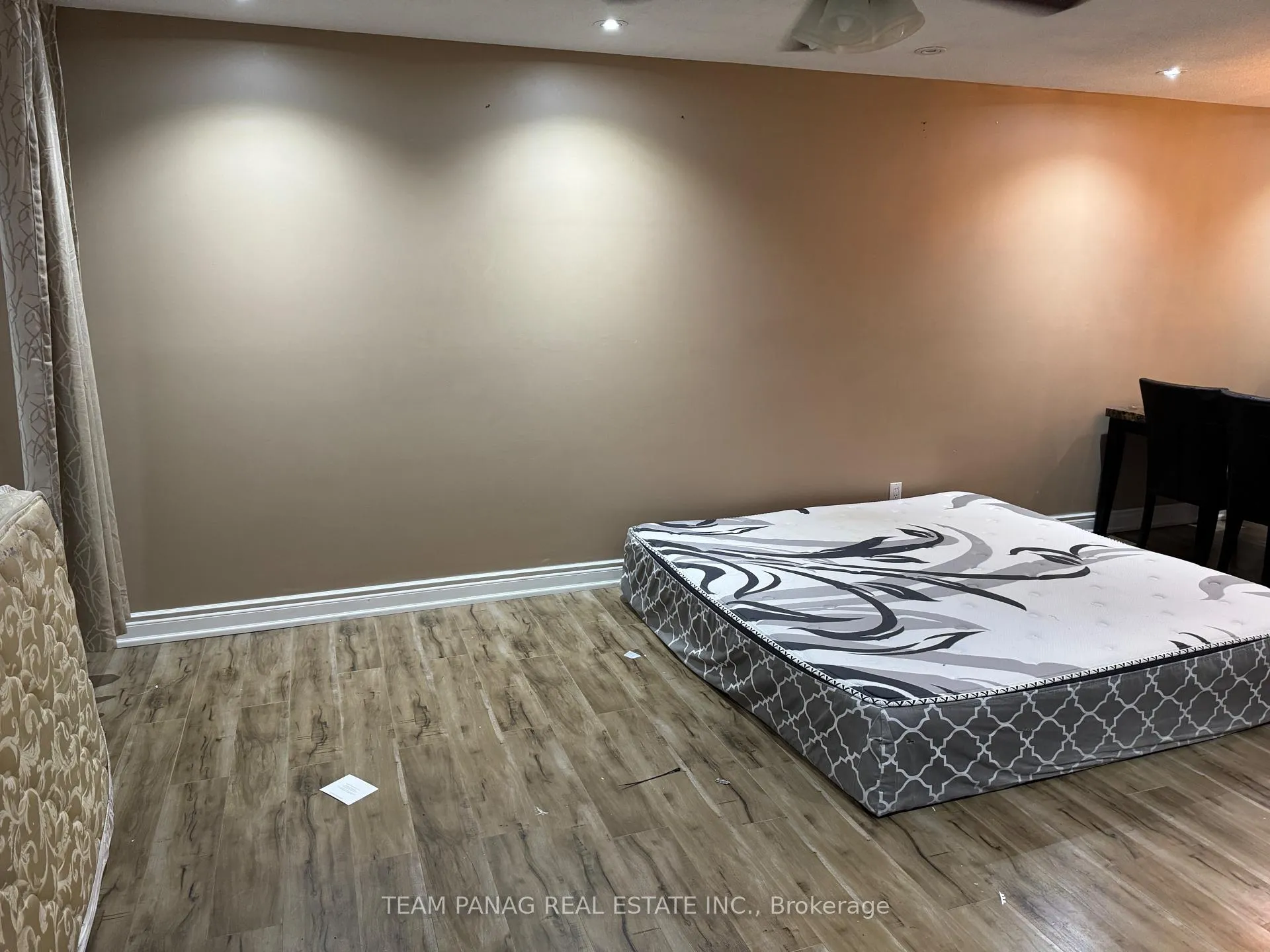 Photo 8 of 47 Madison Street, Brampton, Central Park — HOMEH