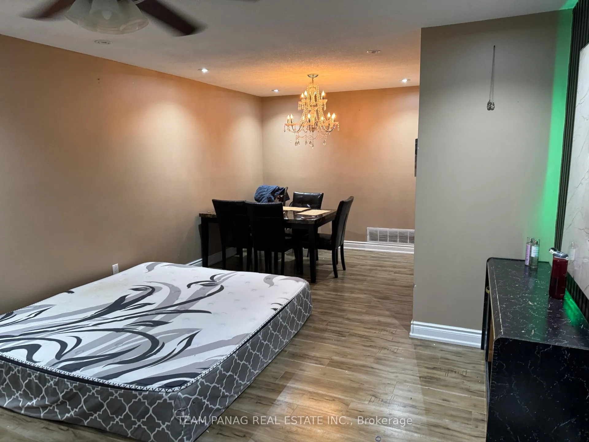 Photo 9 of 47 Madison Street, Brampton, Central Park — HOMEH