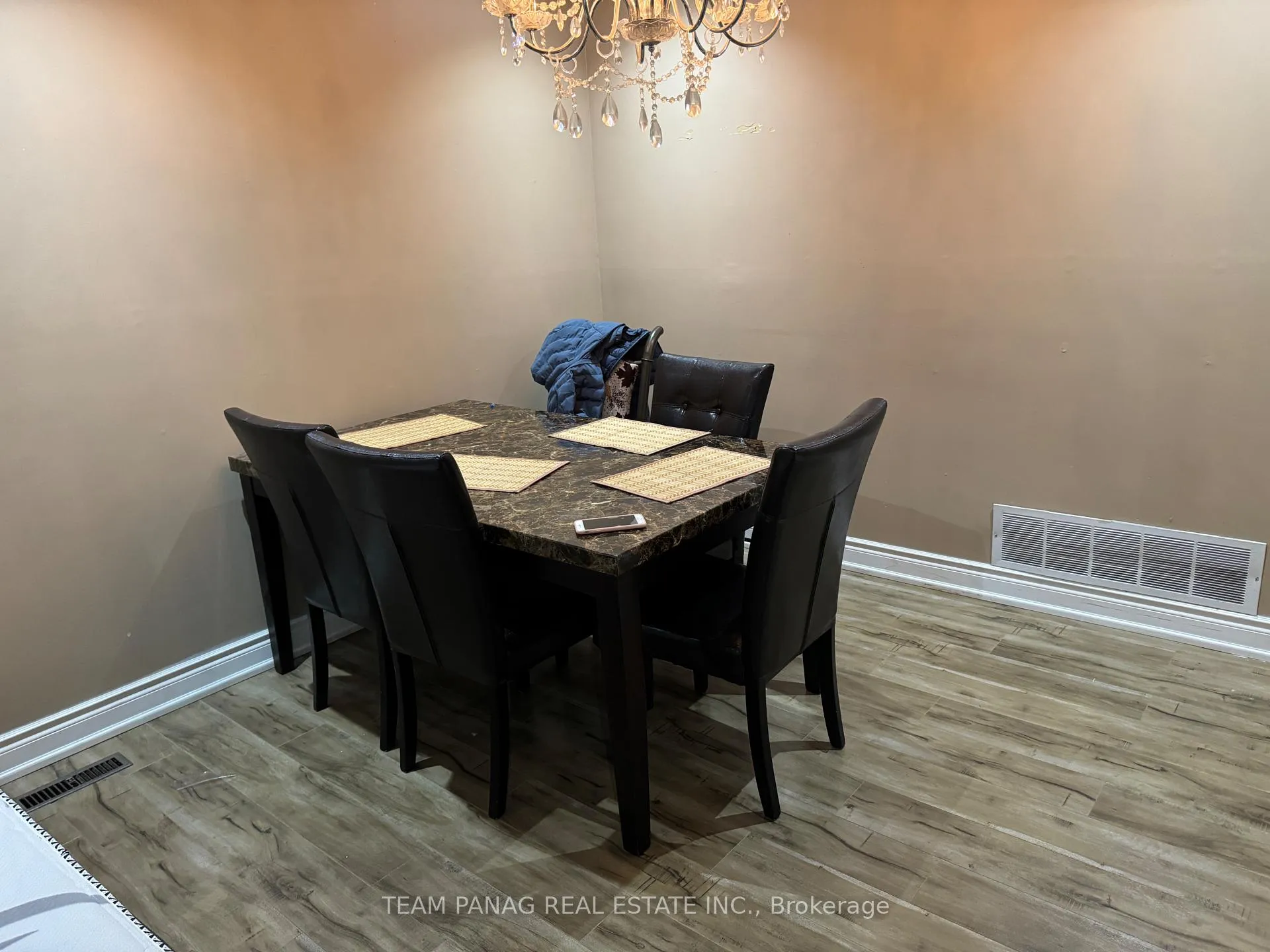 Photo 10 of 47 Madison Street, Brampton, Central Park — HOMEH
