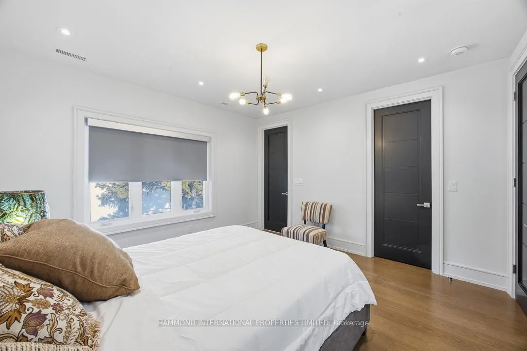 Photo 28 of 42 Laureleaf Road, Markham, Bayview Glen — HOMEH