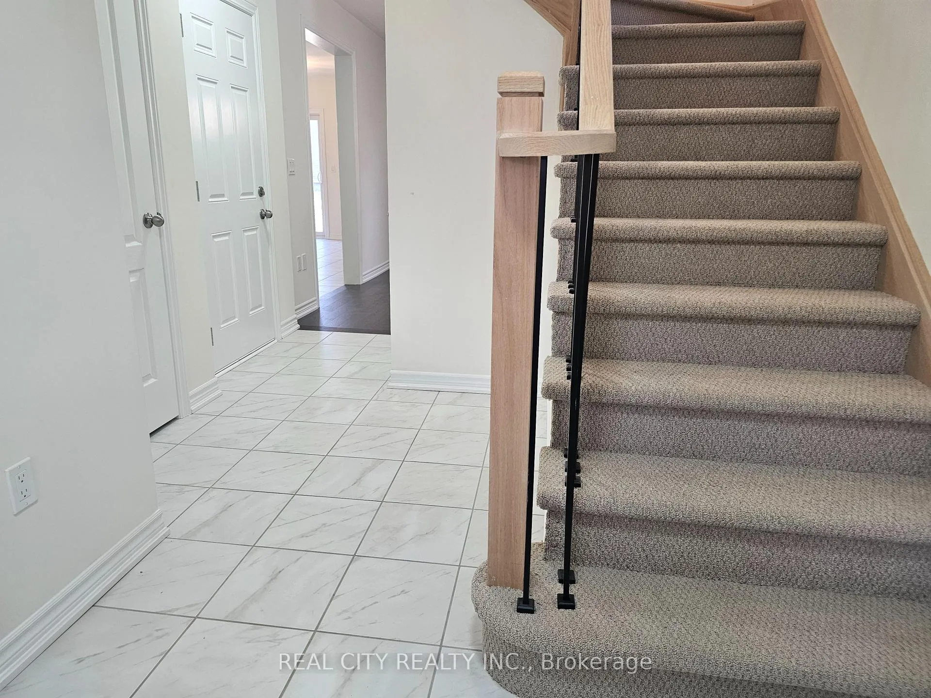 Photo 5 of 5 Heather Fullerton Road, Markham, Milliken Mills West — HOMEH