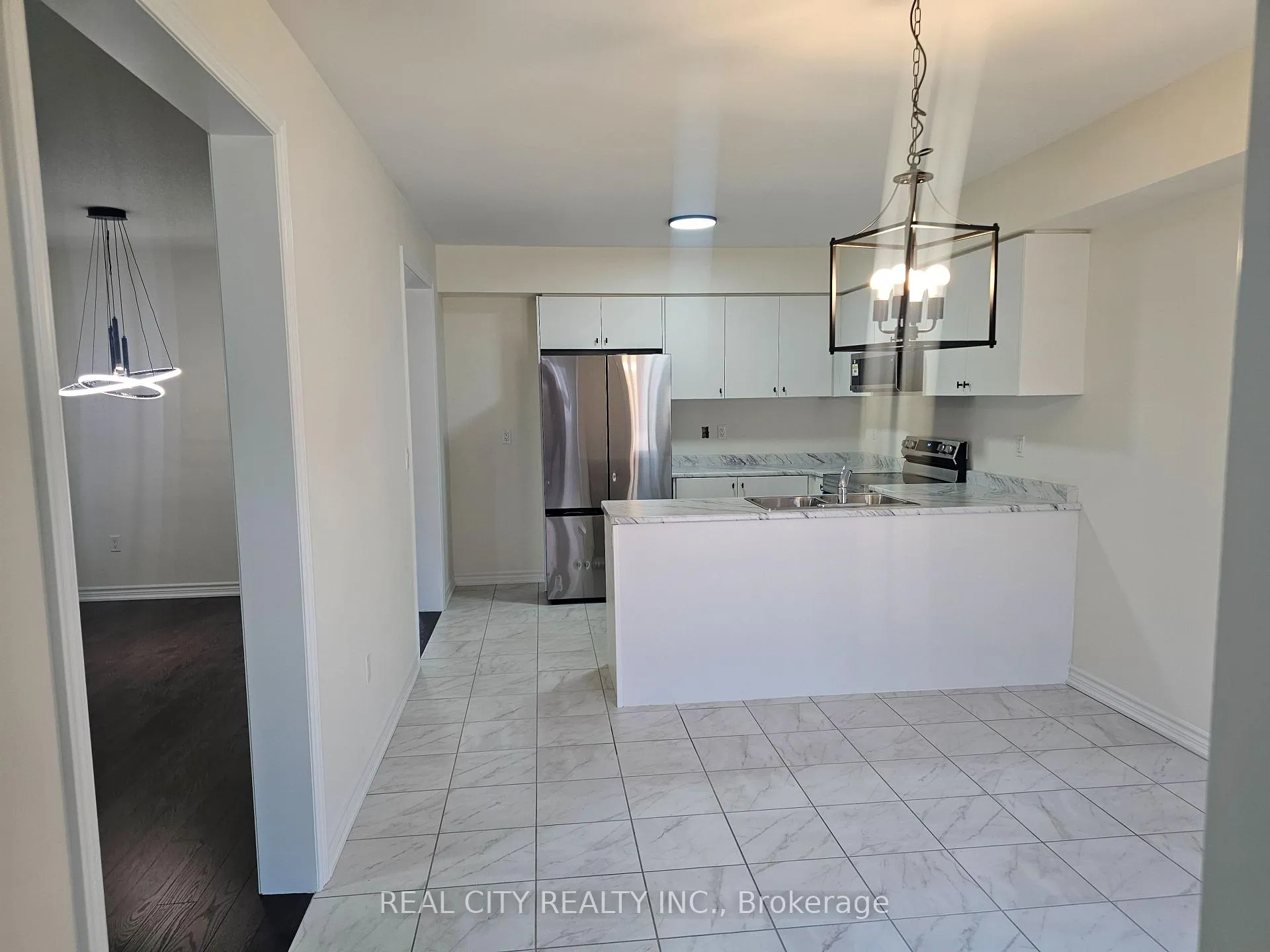 Photo 10 of 5 Heather Fullerton Road, Markham, Milliken Mills West — HOMEH