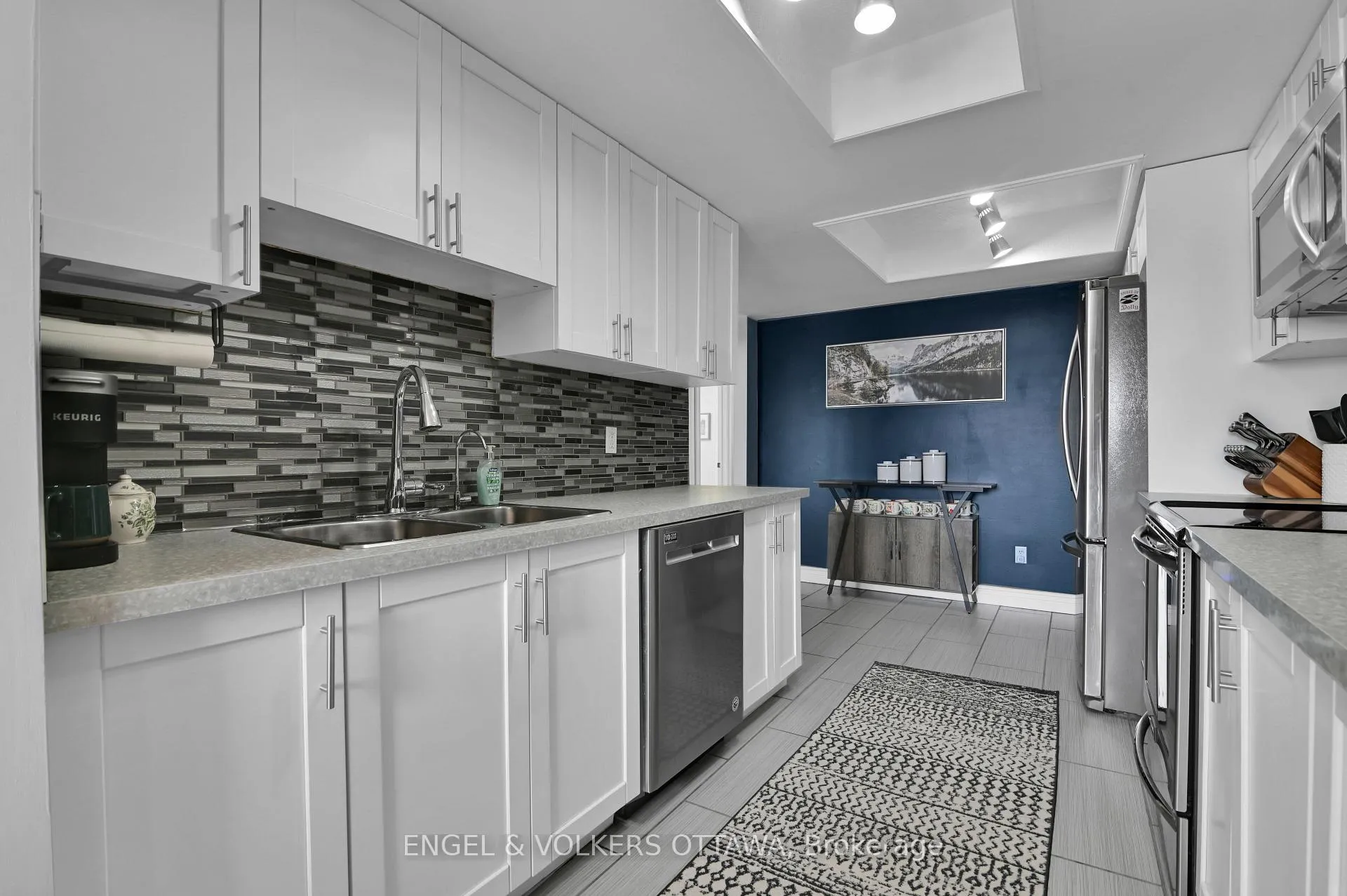 Photo 11 of 66 Hummingbird Crescent, Ottawa, Barrhaven - Cedargrove/Fraserdale — HOMEH