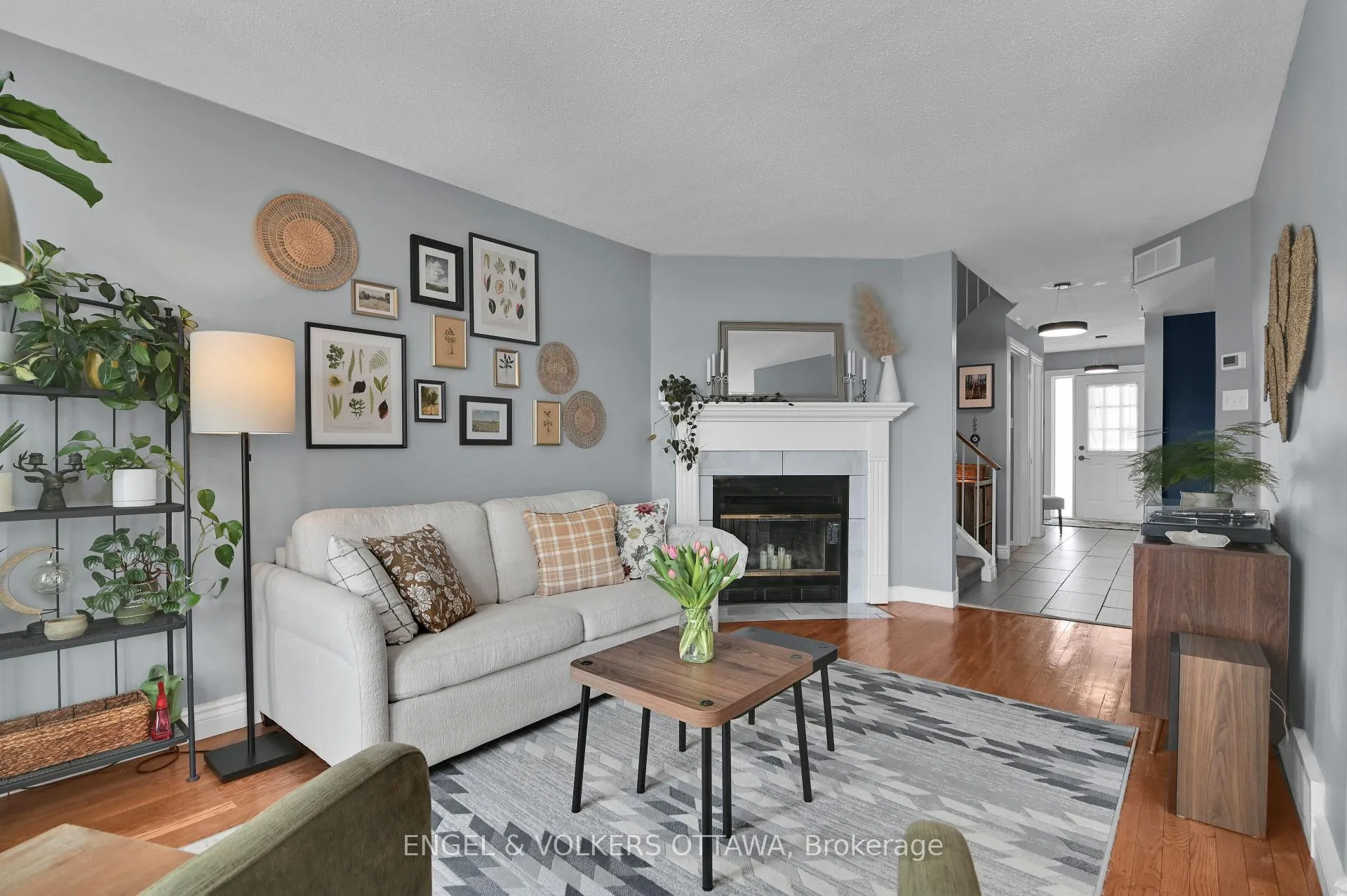 Photo 14 of 66 Hummingbird Crescent, Ottawa, Barrhaven - Cedargrove/Fraserdale — HOMEH