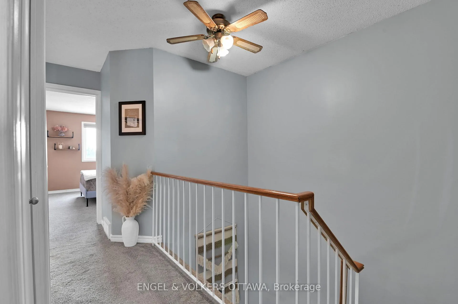 Photo 17 of 66 Hummingbird Crescent, Ottawa, Barrhaven - Cedargrove/Fraserdale — HOMEH
