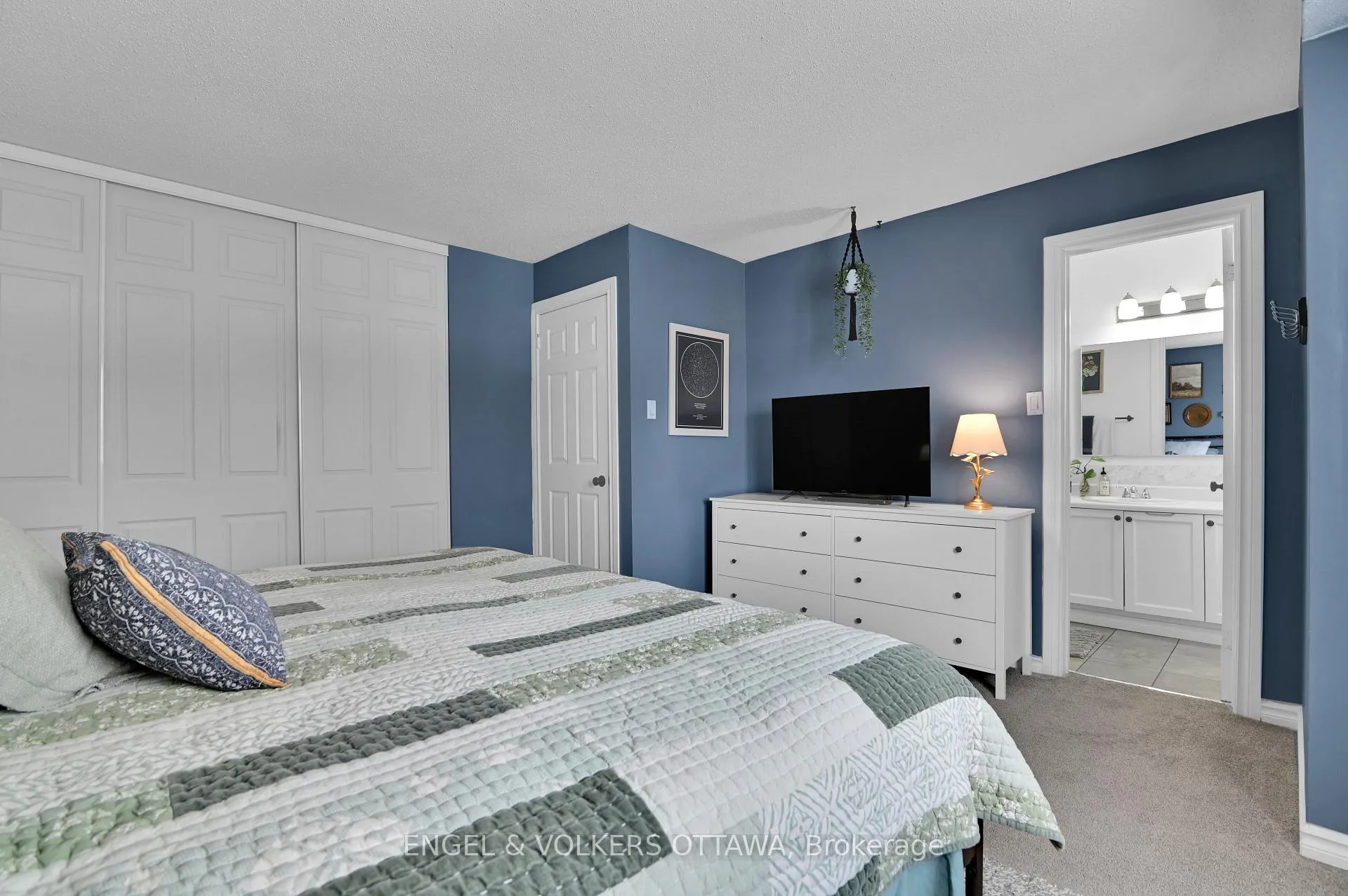 Photo 19 of 66 Hummingbird Crescent, Ottawa, Barrhaven - Cedargrove/Fraserdale — HOMEH