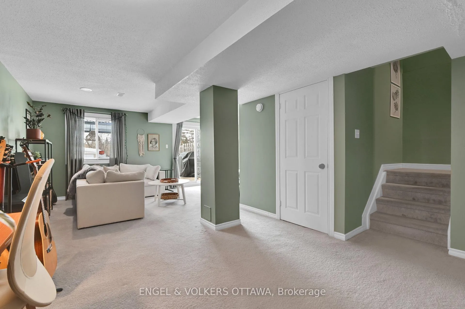 Photo 26 of 66 Hummingbird Crescent, Ottawa, Barrhaven - Cedargrove/Fraserdale — HOMEH