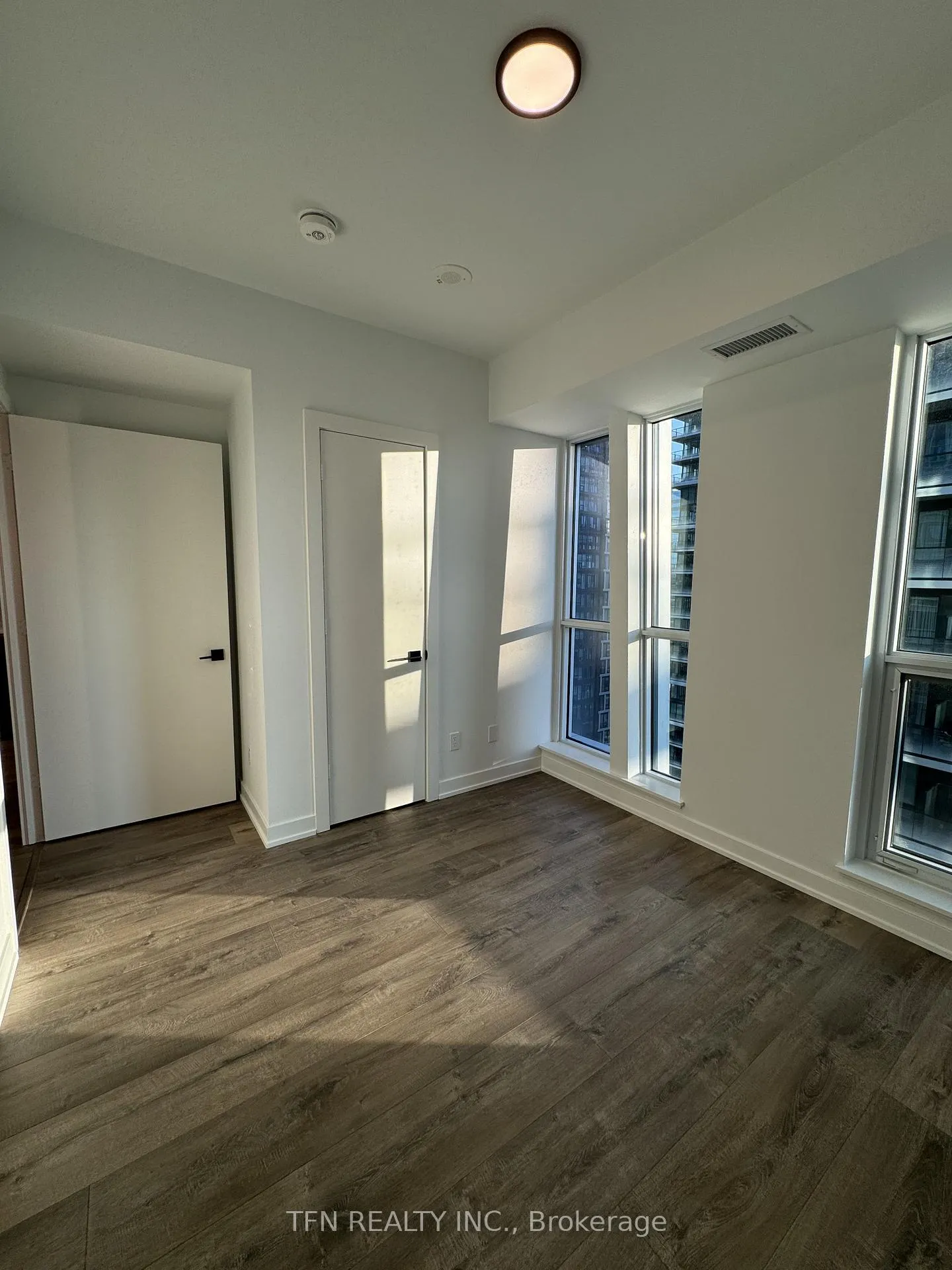 Photo 5 of Unit 3204, 327 King Street W, Toronto, Waterfront Communities — HOMEH