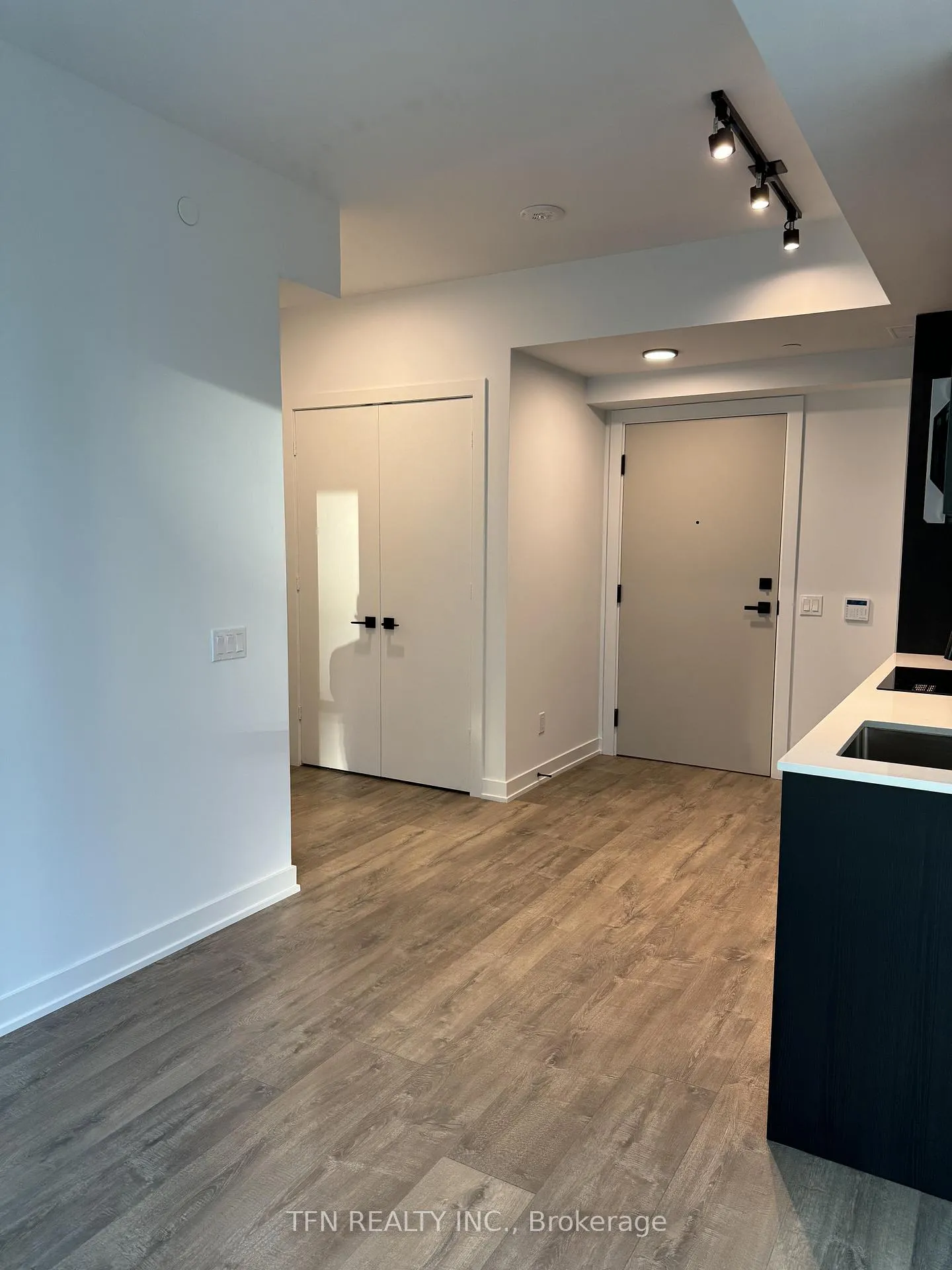 Photo 11 of Unit 3204, 327 King Street W, Toronto, Waterfront Communities — HOMEH