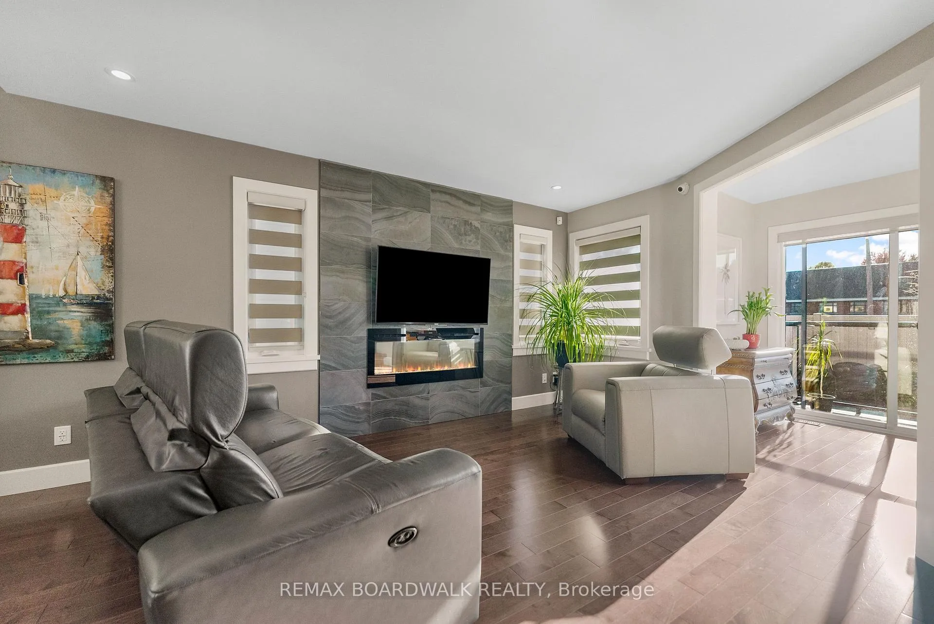 Photo 8 of 1813 Elmridge Drive, Ottawa, Beacon Hill South — HOMEH