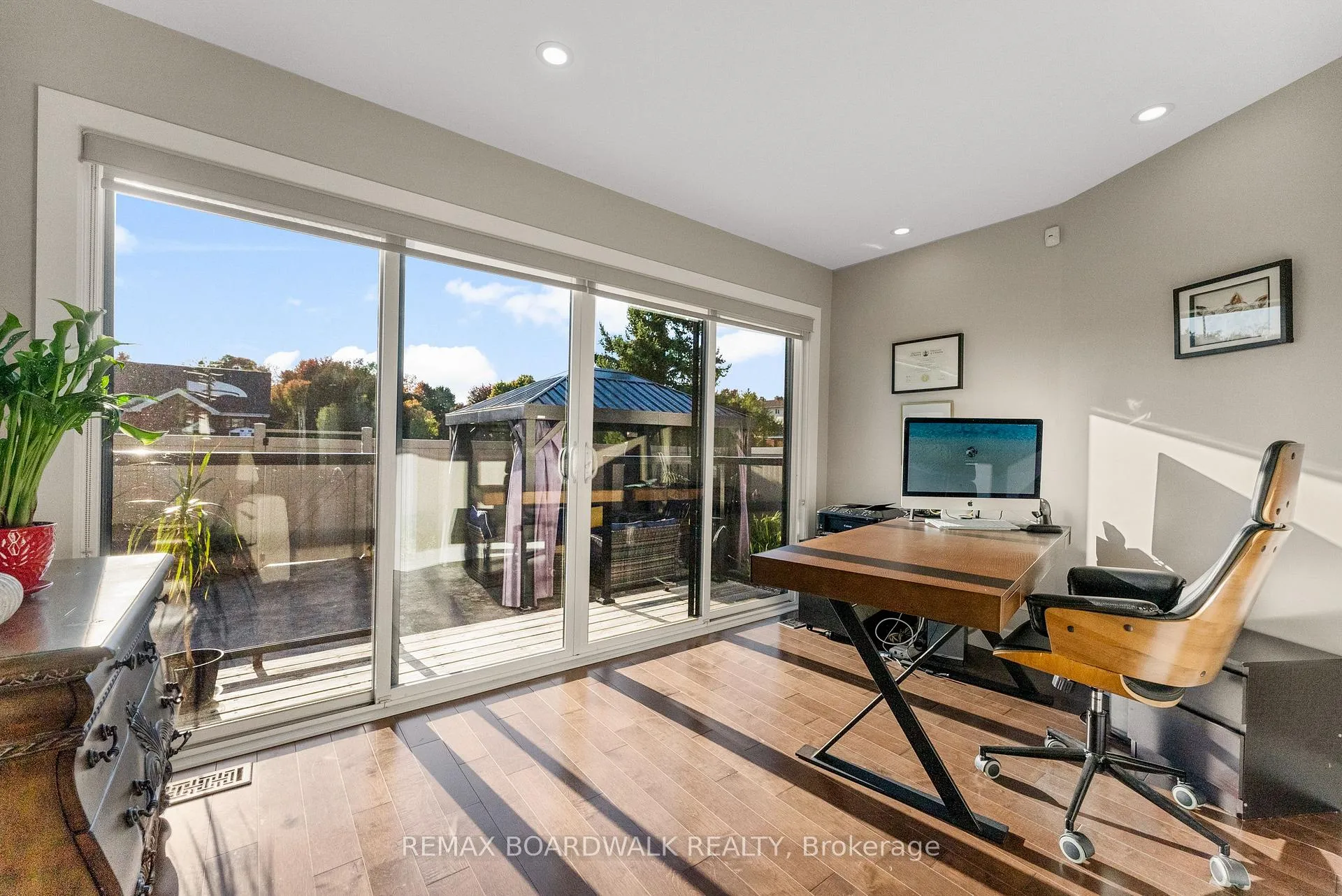 Photo 9 of 1813 Elmridge Drive, Ottawa, Beacon Hill South — HOMEH