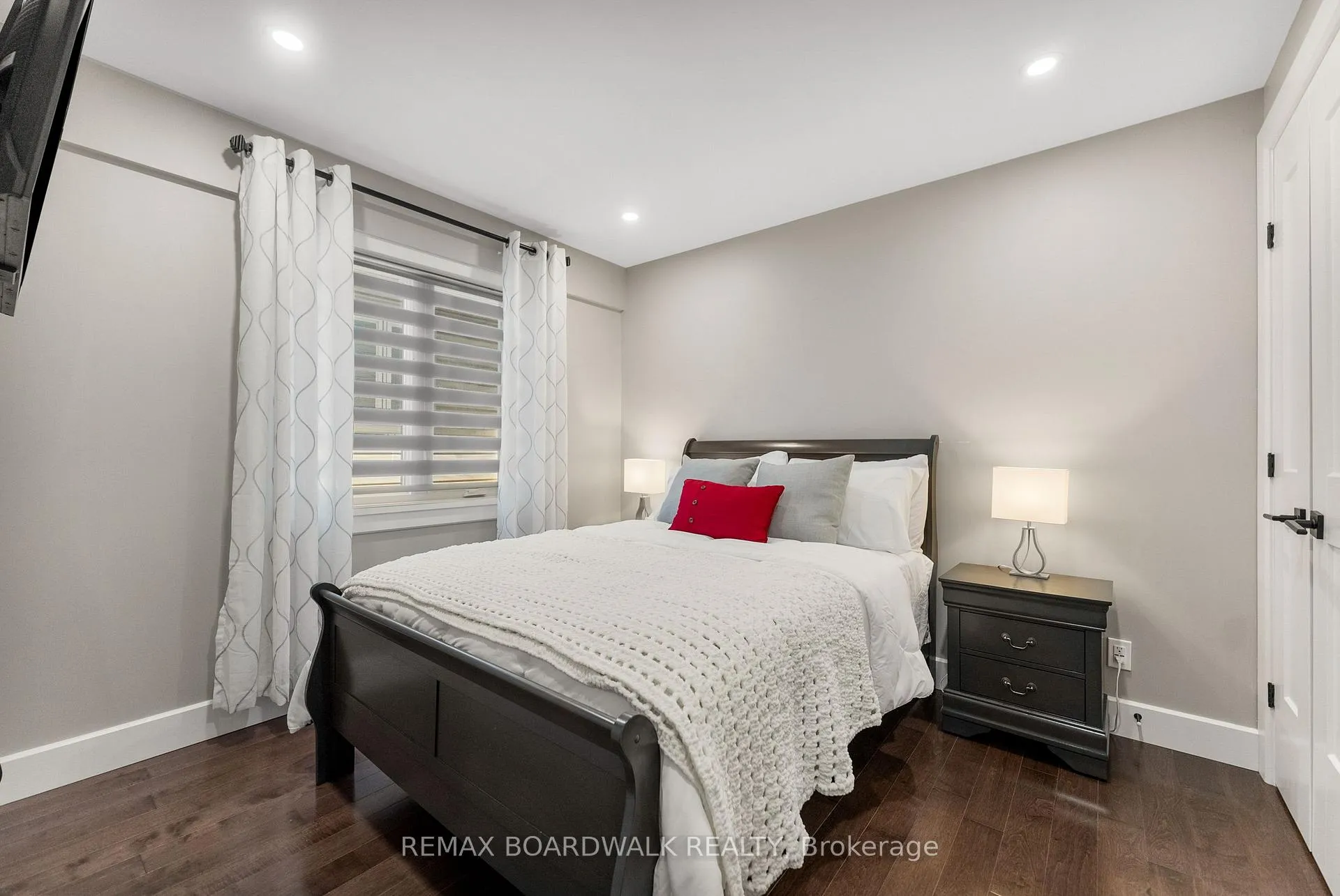 Photo 13 of 1813 Elmridge Drive, Ottawa, Beacon Hill South — HOMEH