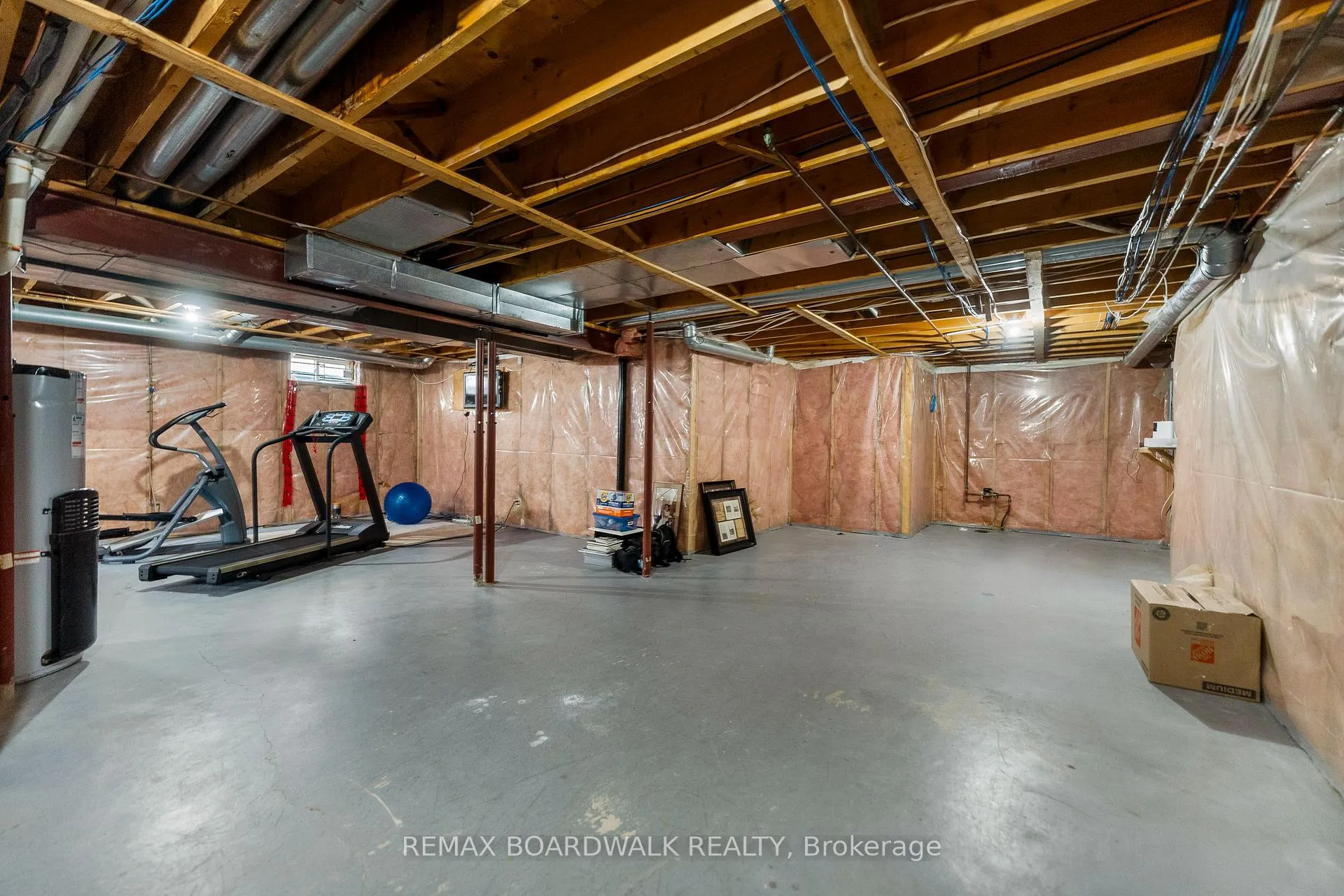 Photo 23 of 1813 Elmridge Drive, Ottawa, Beacon Hill South — HOMEH