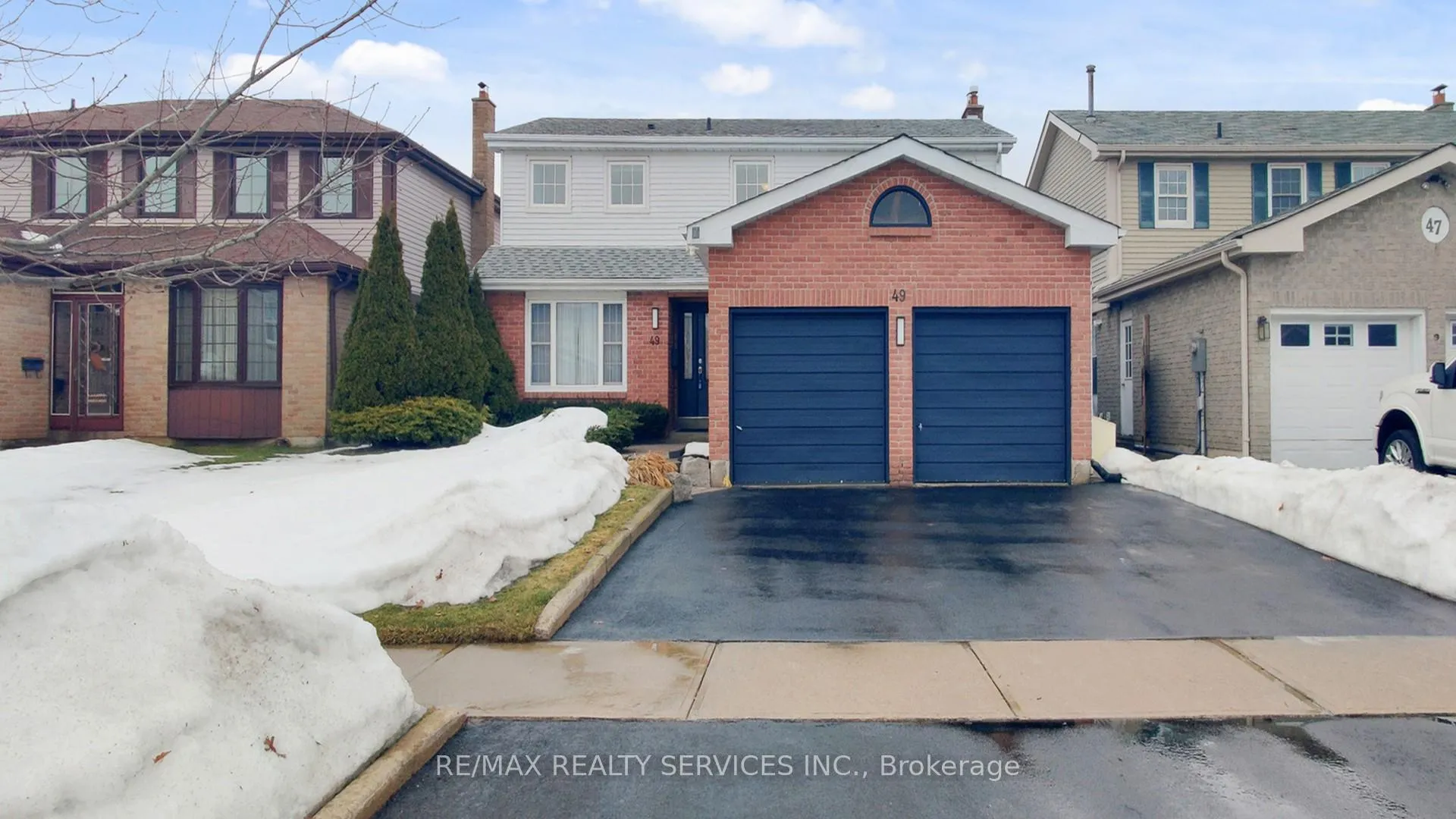 Front of 49 Mikado Crescent